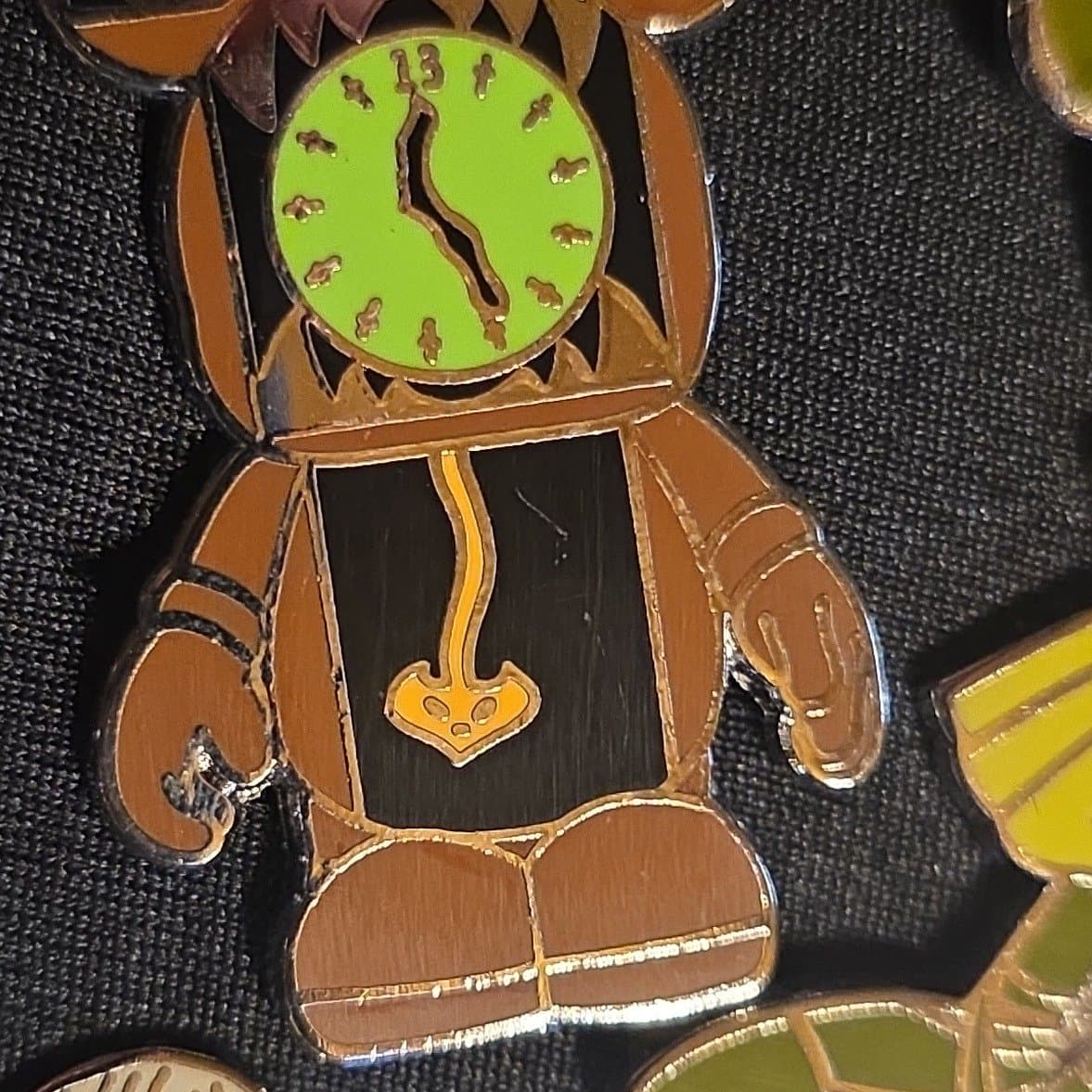Vinylmation 3D Pins - Haunted Mansion Clock front
