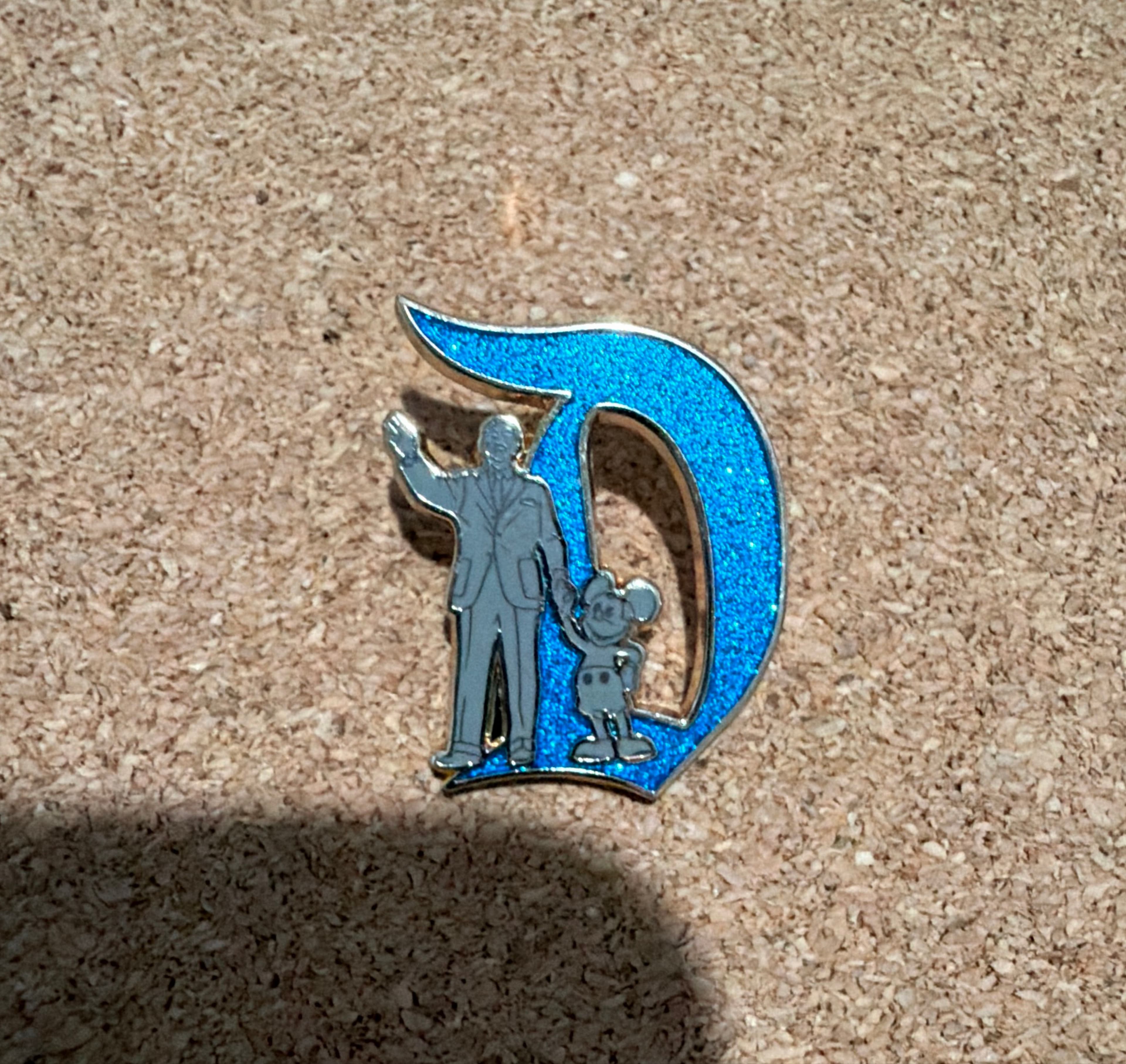 Key to Disneyland 70th Anniversary Letter D Series - Partners front