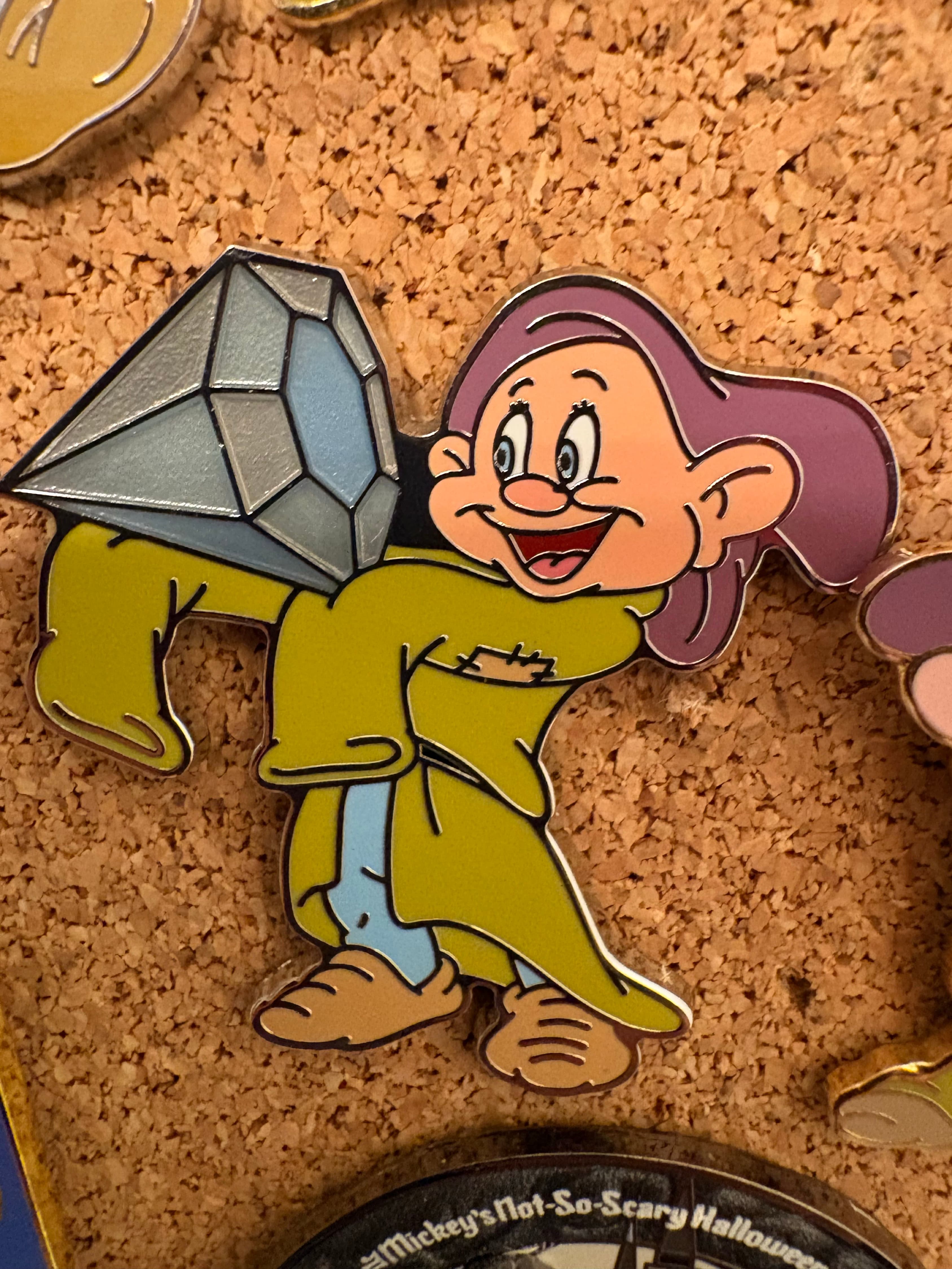 Dopey Holding Large Diamond - Snow White and the Seven Dwarfs front