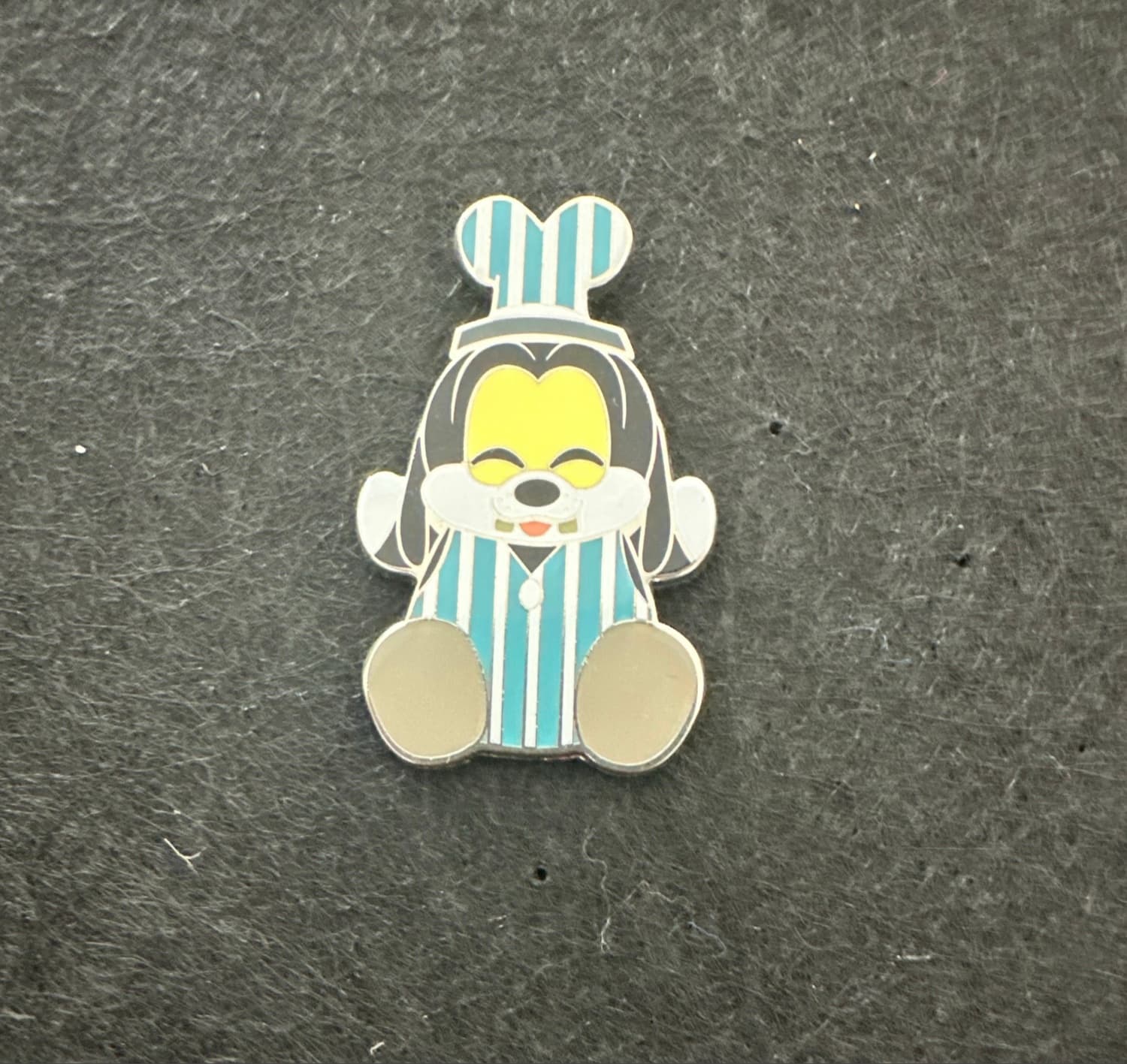 Goofy Pajamas - Wishables Mystery Collection - Series 2 - Mickey & Minnie's Runaway Railway front
