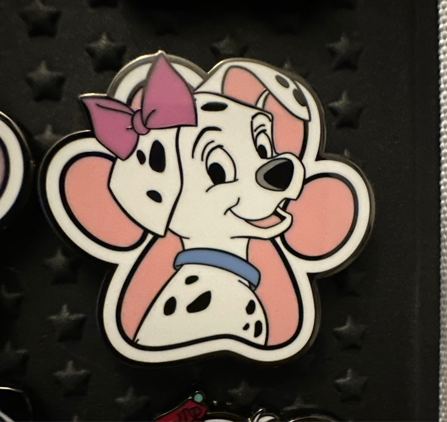 101 Dalmatians FigPin Series 1 Penny Common front
