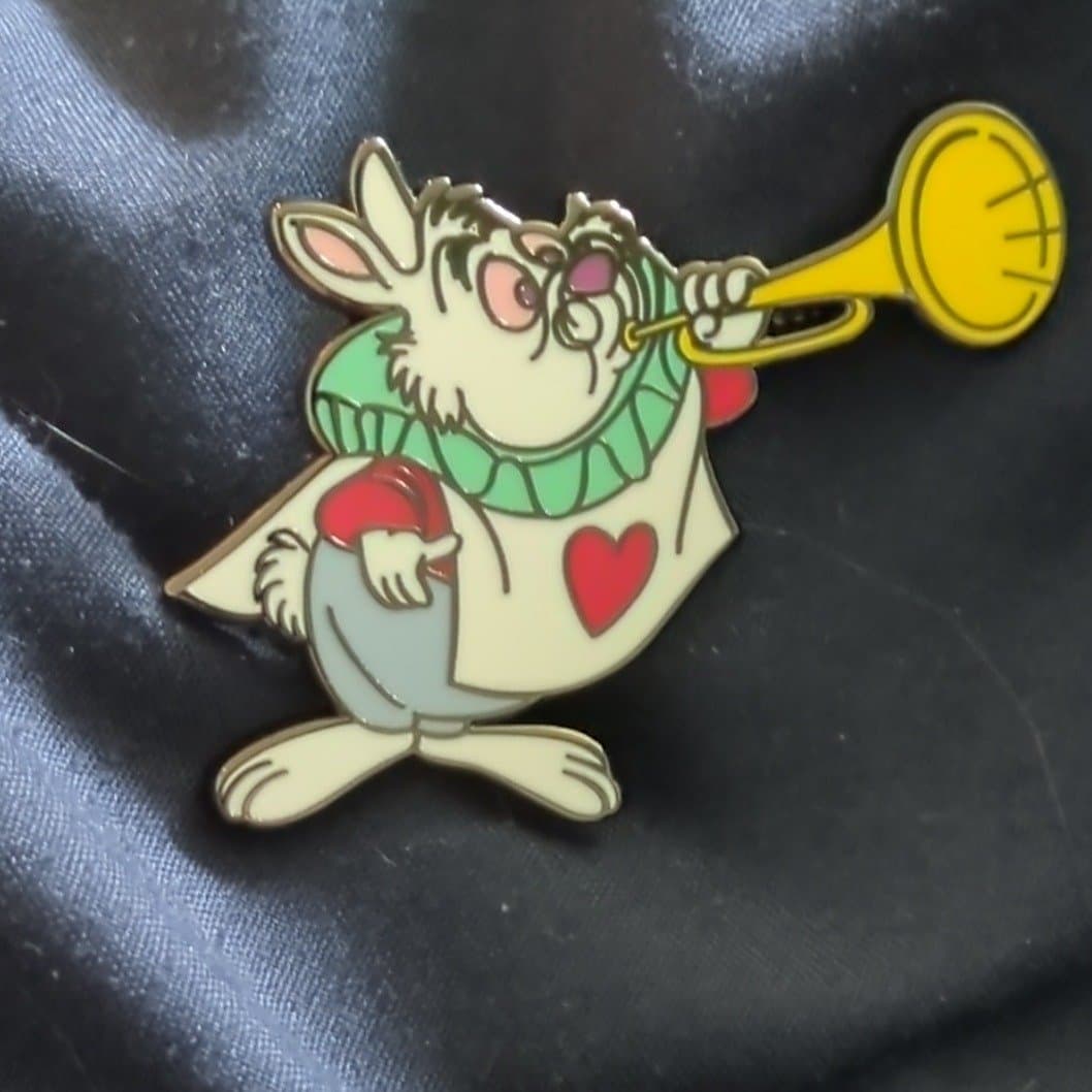 white rabbit Alice in wonderland front