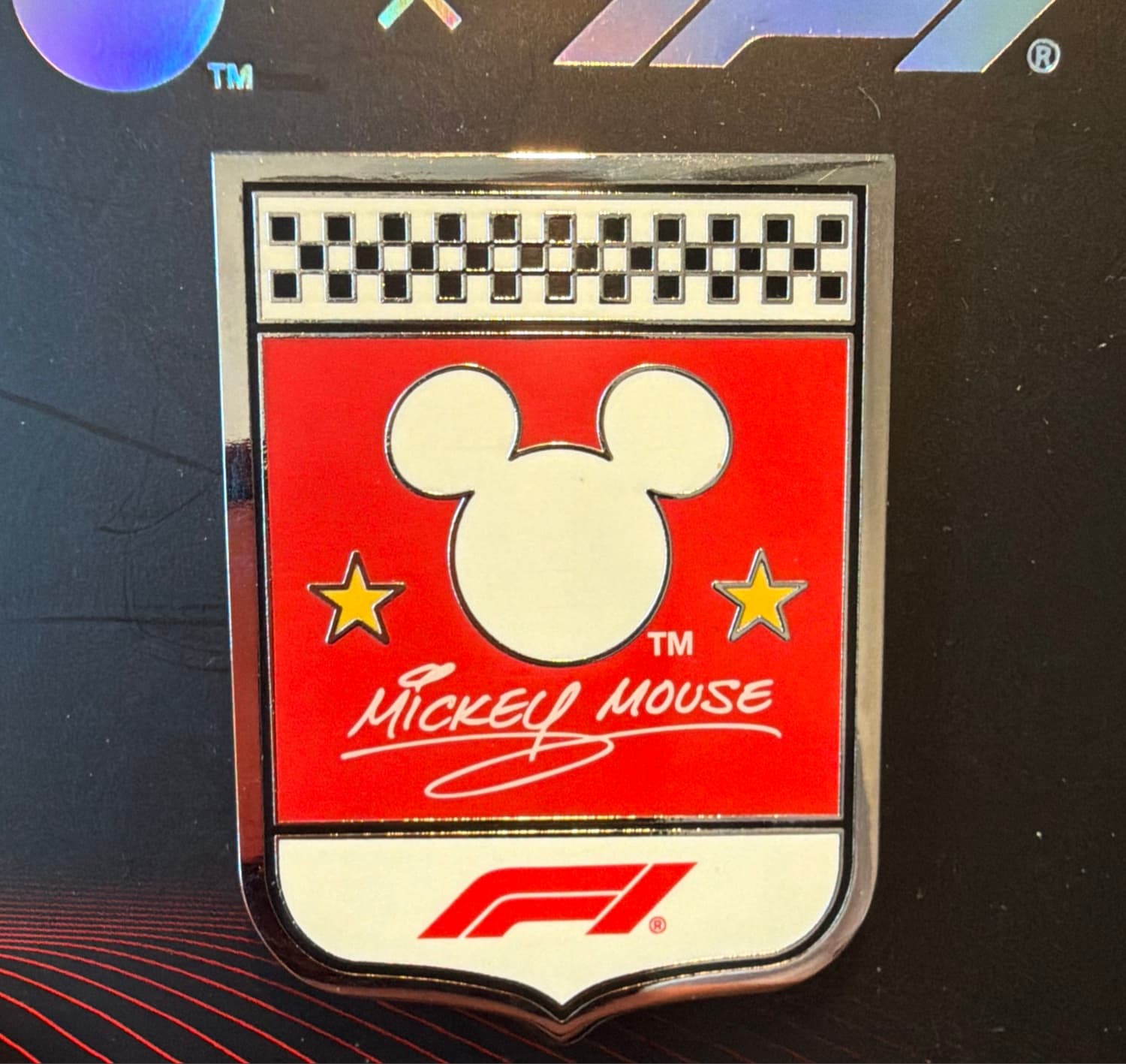 F1 Disney Crest front