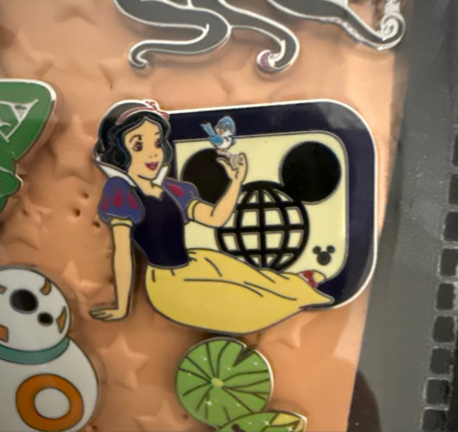 Snow White with Bluebird and Mickey Globe front