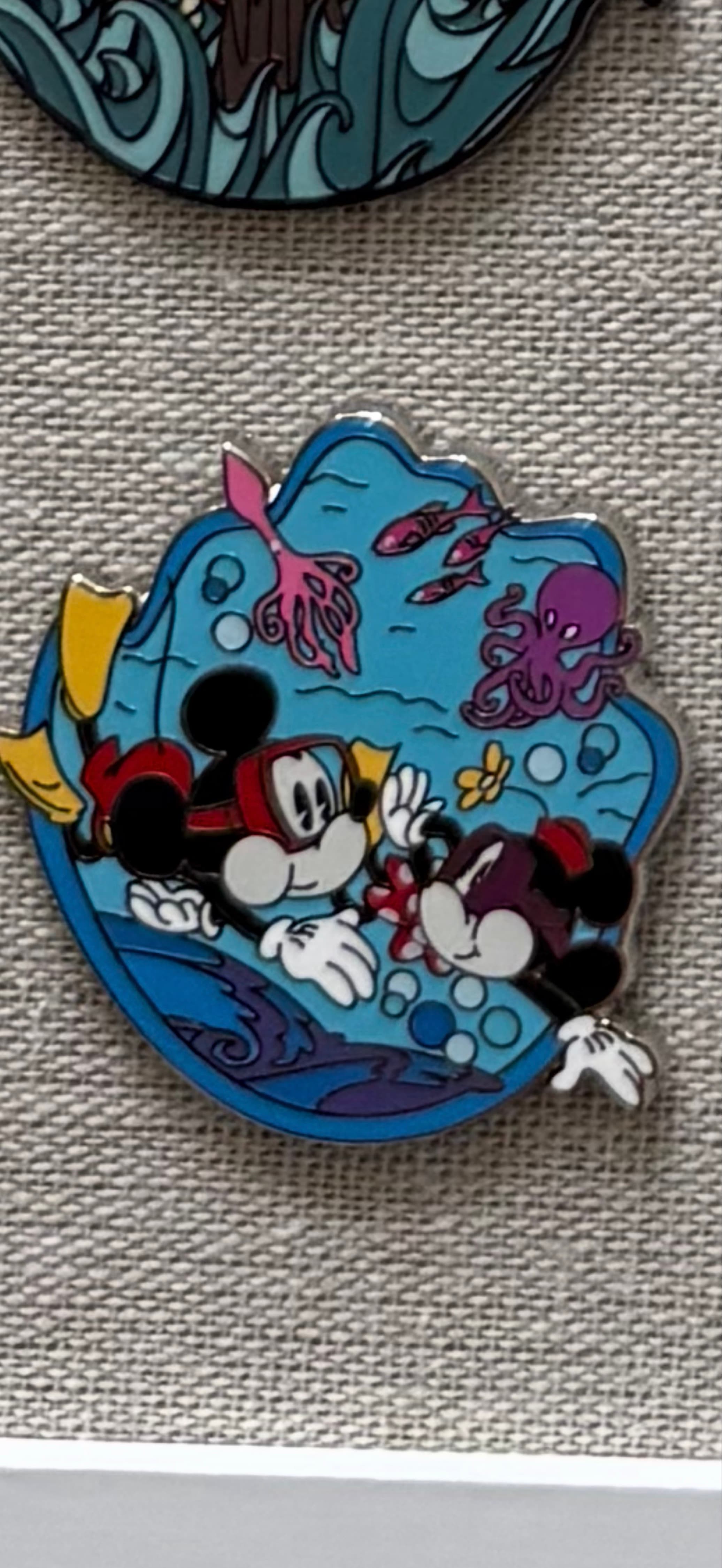 Mickey and Minnie - Snorkel Masks - Mickey & Minnie's Runaway Railway front