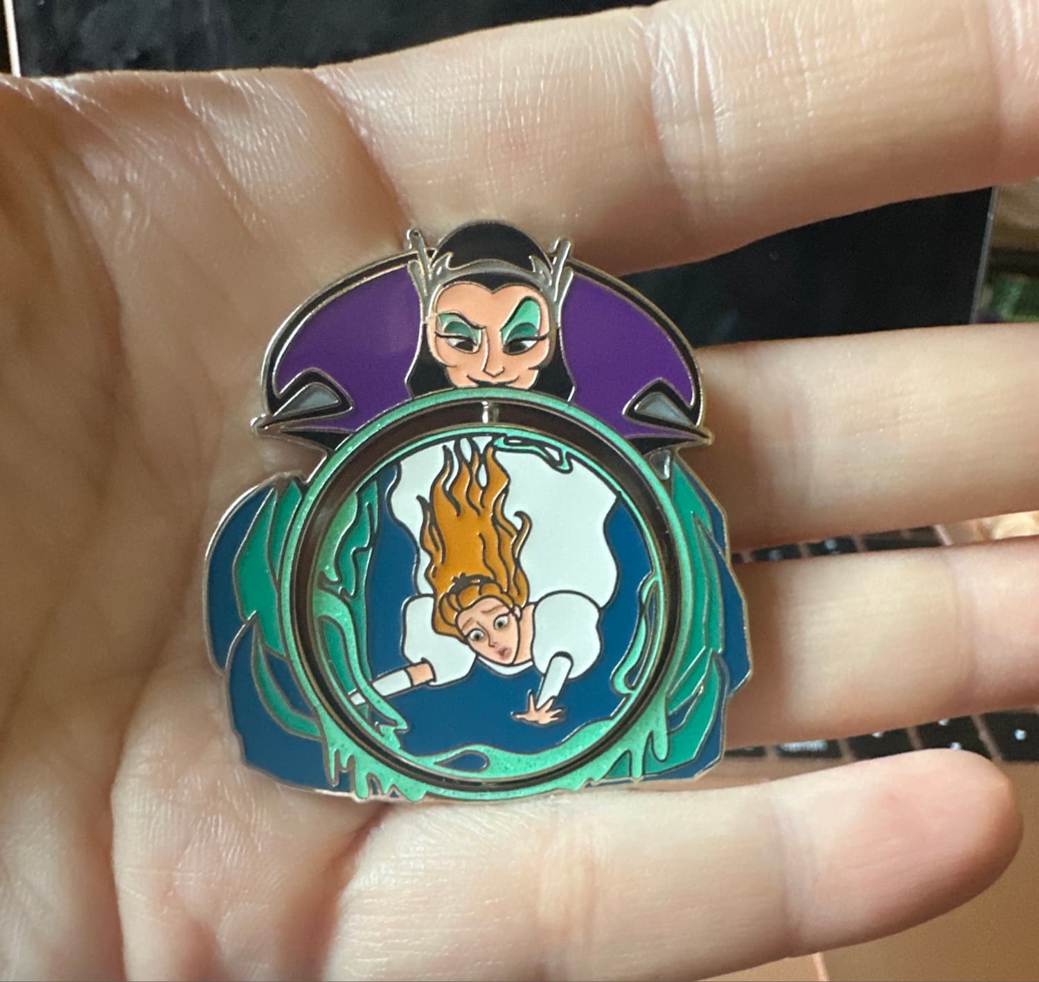 Gisselle and Queen front