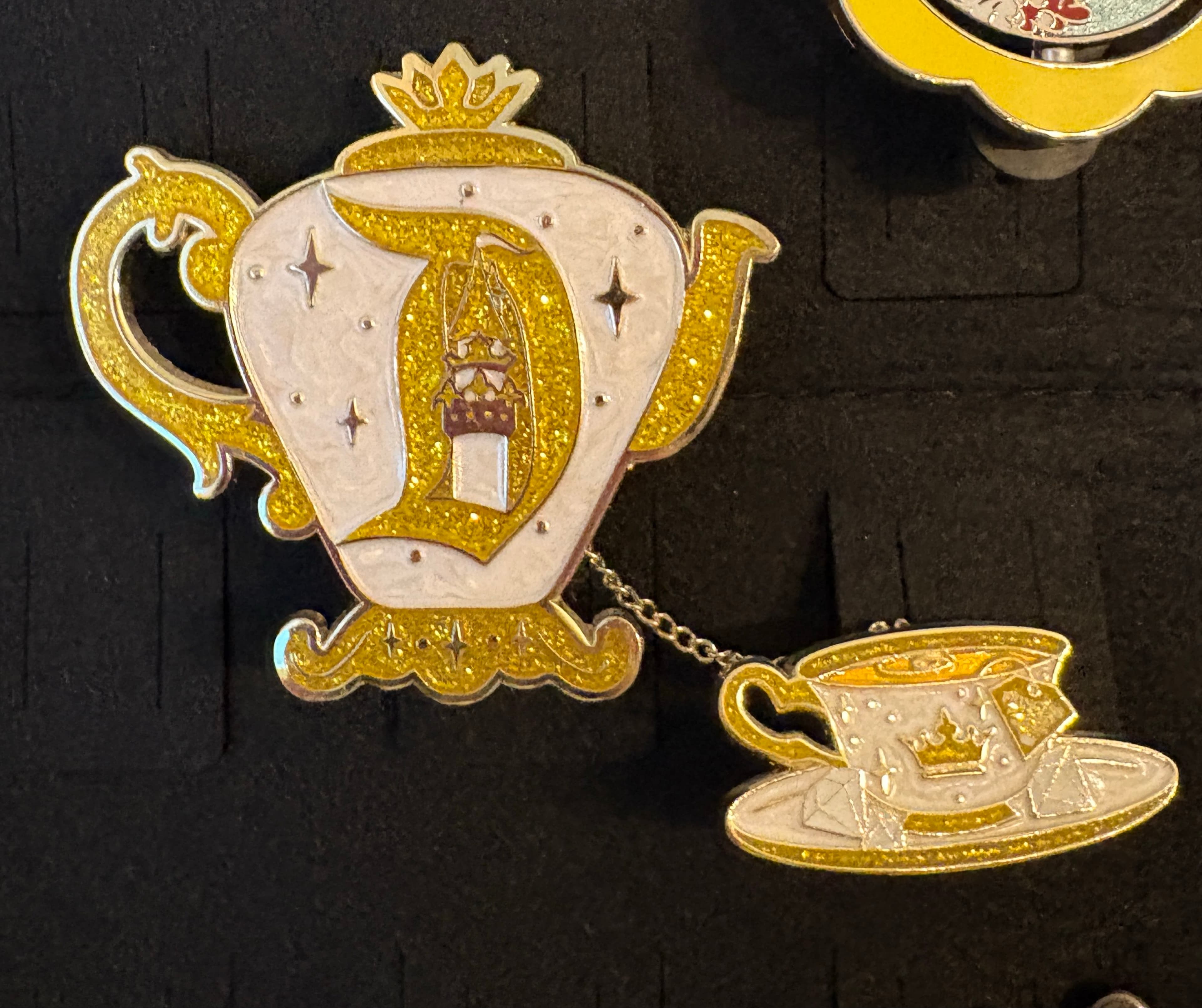 Disneyland Teapot and Teacup front