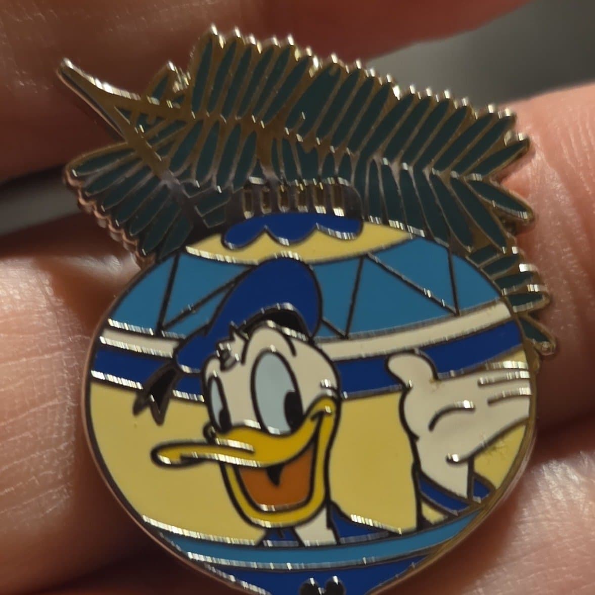 Donald - DLR Hidden Mickey Series 2010: Christmas Ornament Collection front