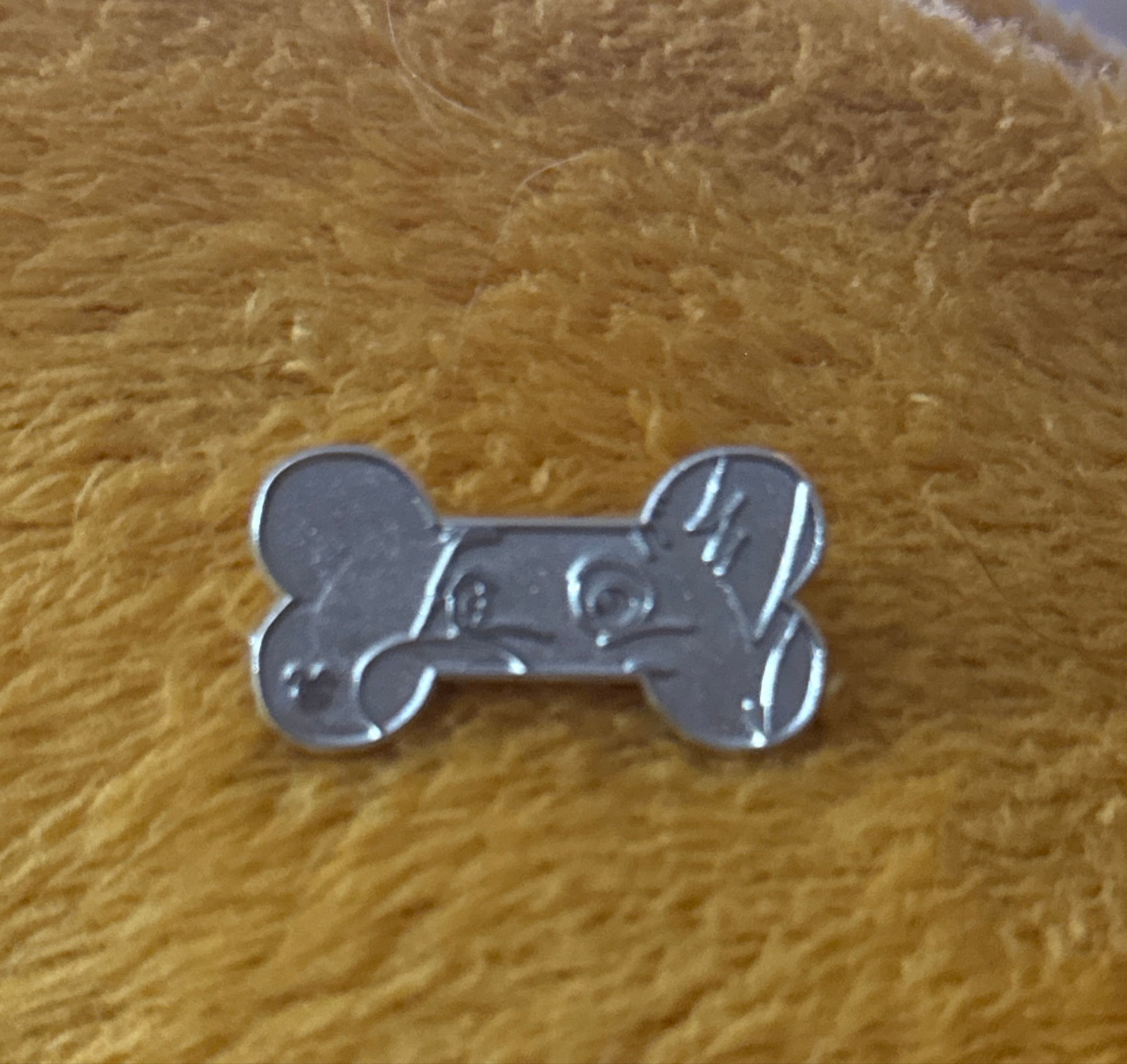 Bolt Chaser - Disney Dog Bones - WDW Hidden Mickey 2017: Wave A front