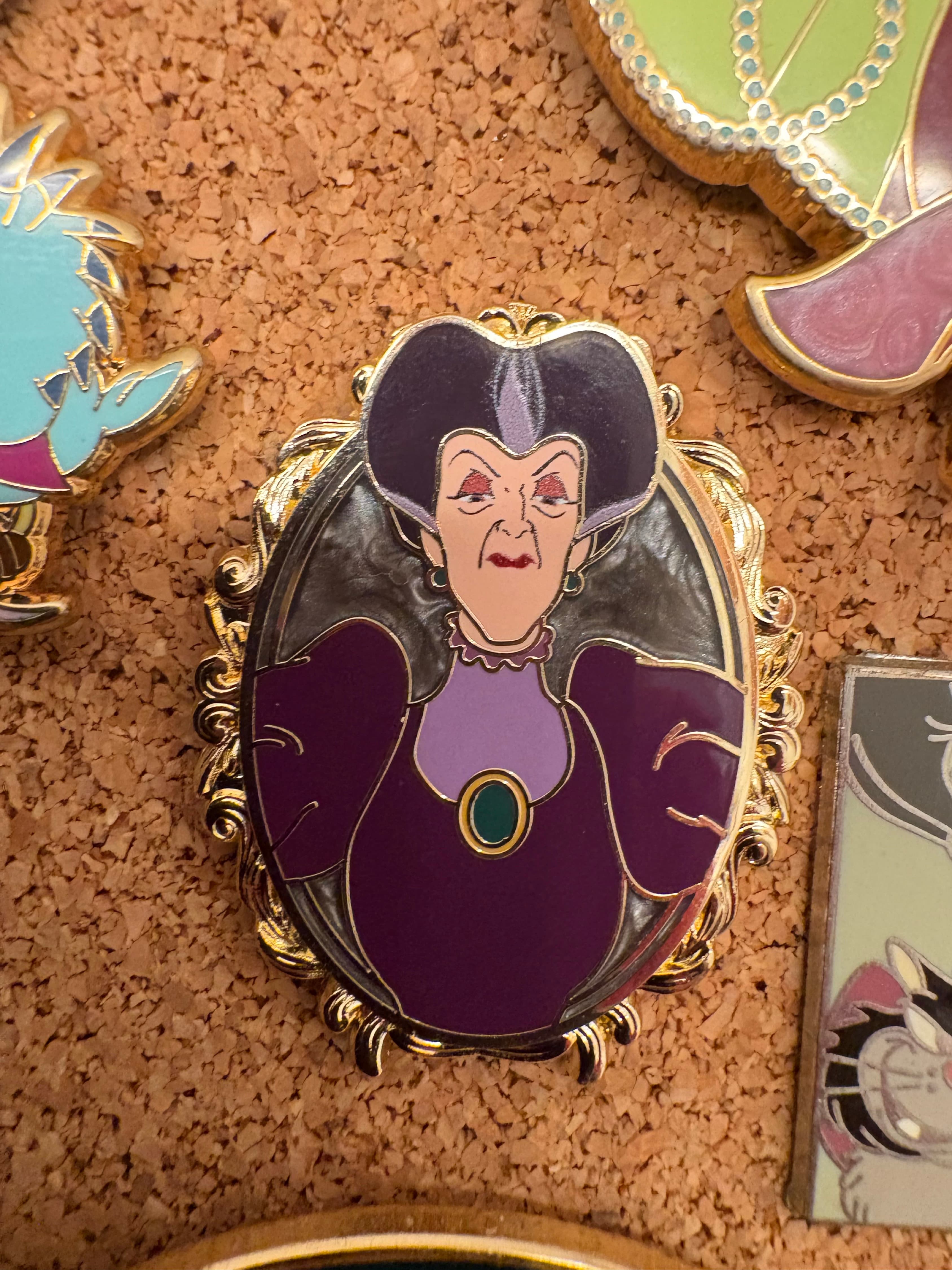 Lady Tremaine Palm Villains Cameos Mystery Pin front