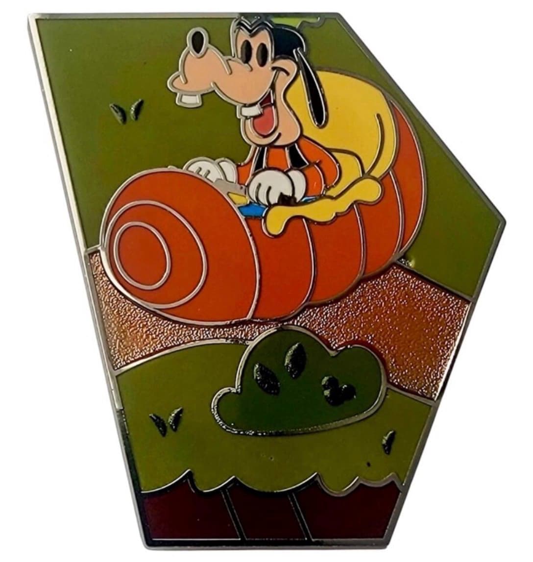 Disneyland Goofy Pumpkin Surprise Release Pin front