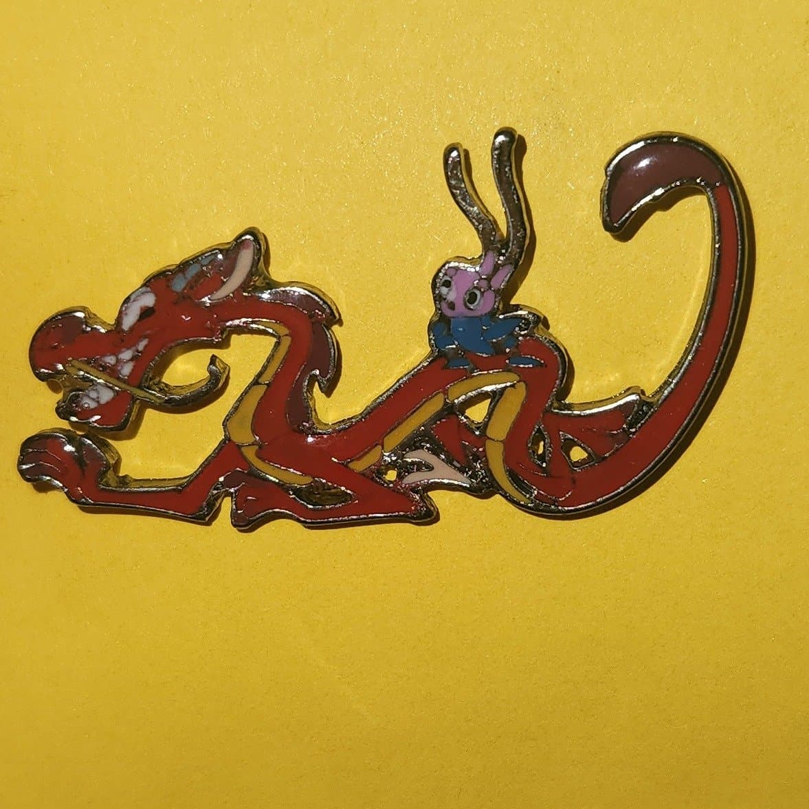 Mushu and Cri-Kee Mulan Pin front