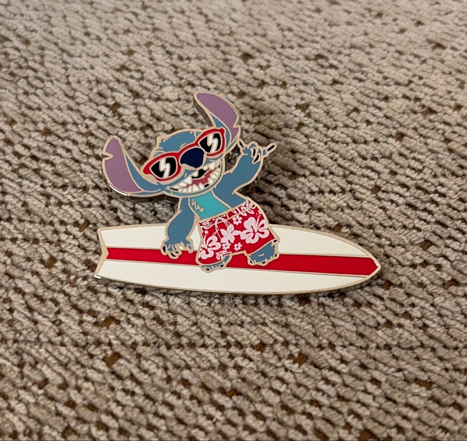 Stitch on Surfboard with Sunglasses front