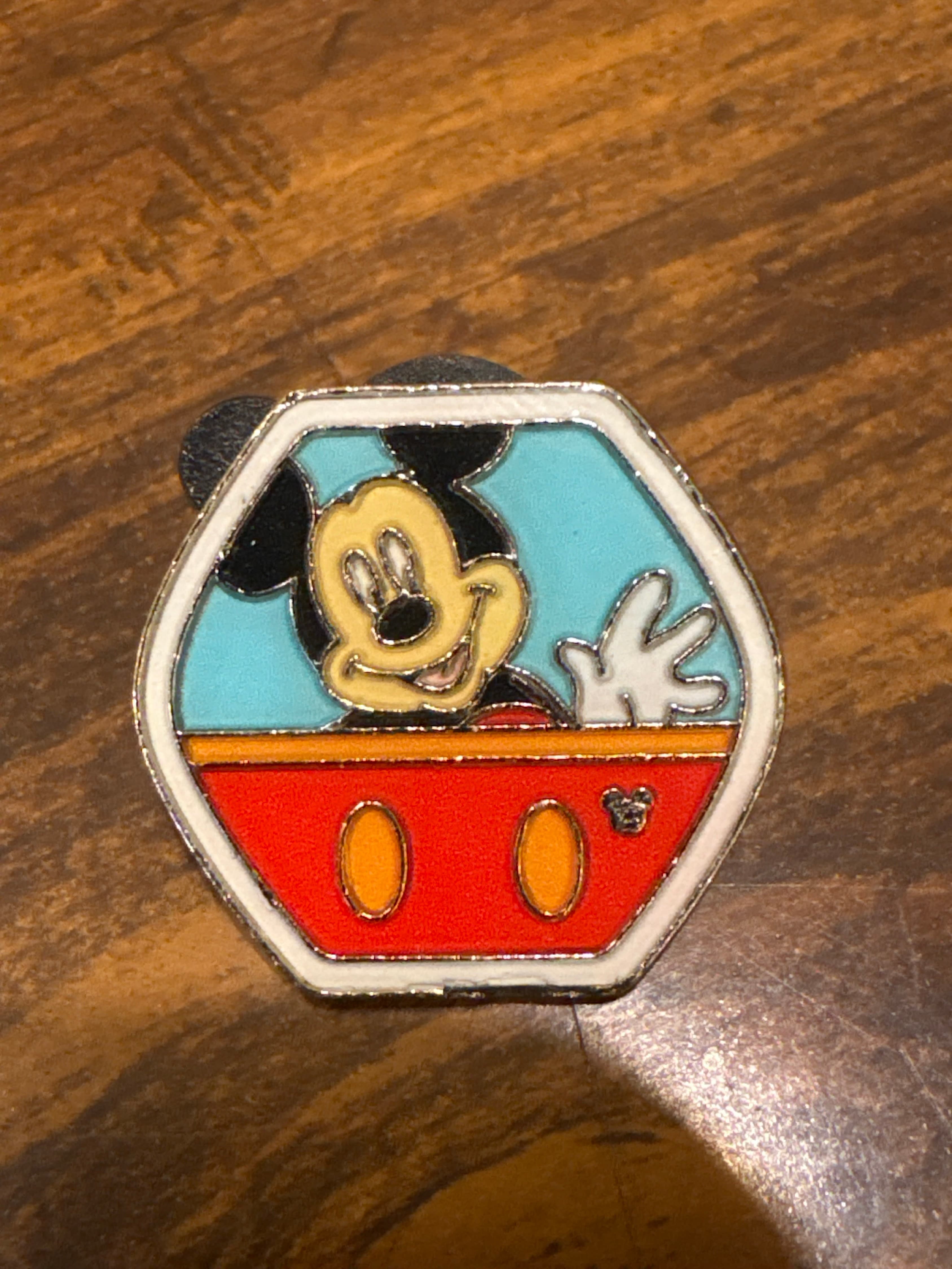 Mickey Mouse Ferris Wheel front