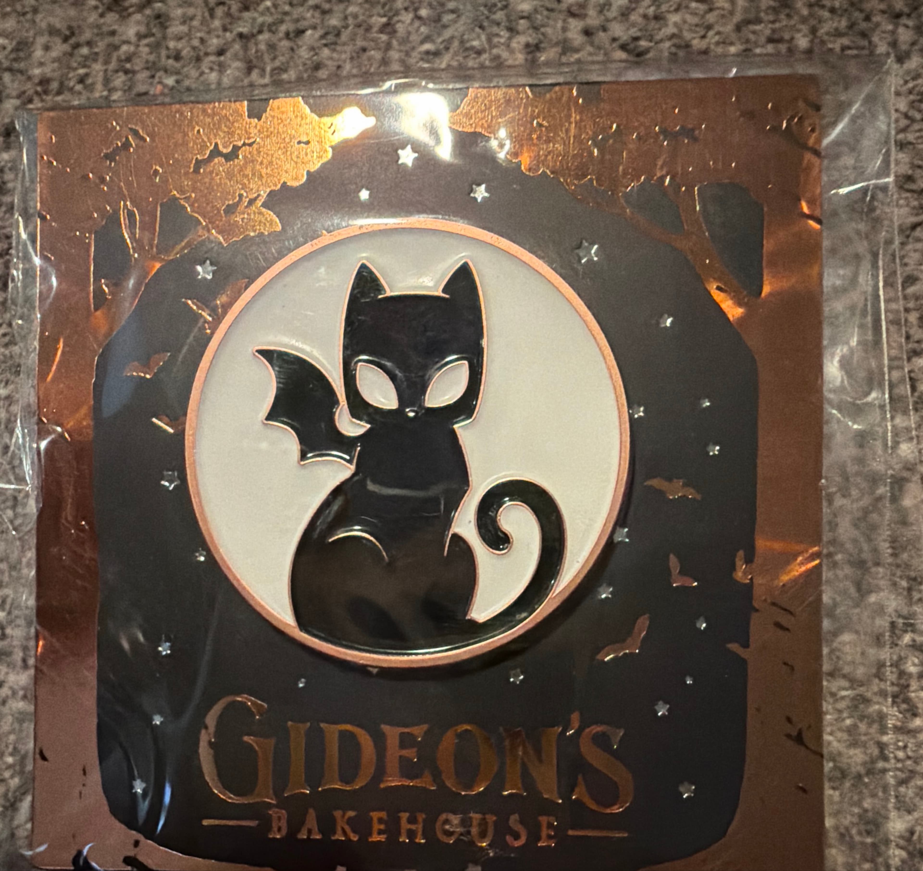 Disney Springs Gideon’s Bakehouse Glow In The Dark Bat Cat Pin front