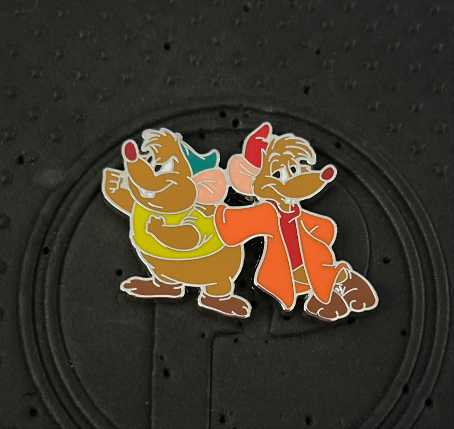 Jaq and Gus Pin - Cinderella front