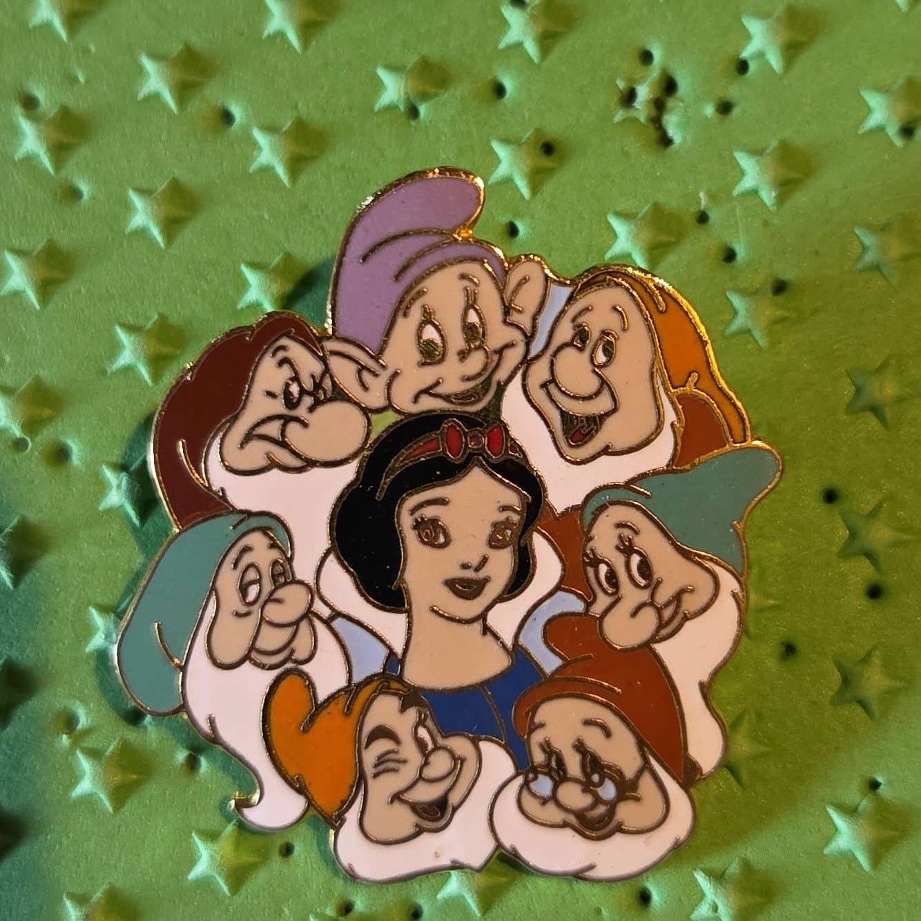 Snow White and Dwarfs Cluster front