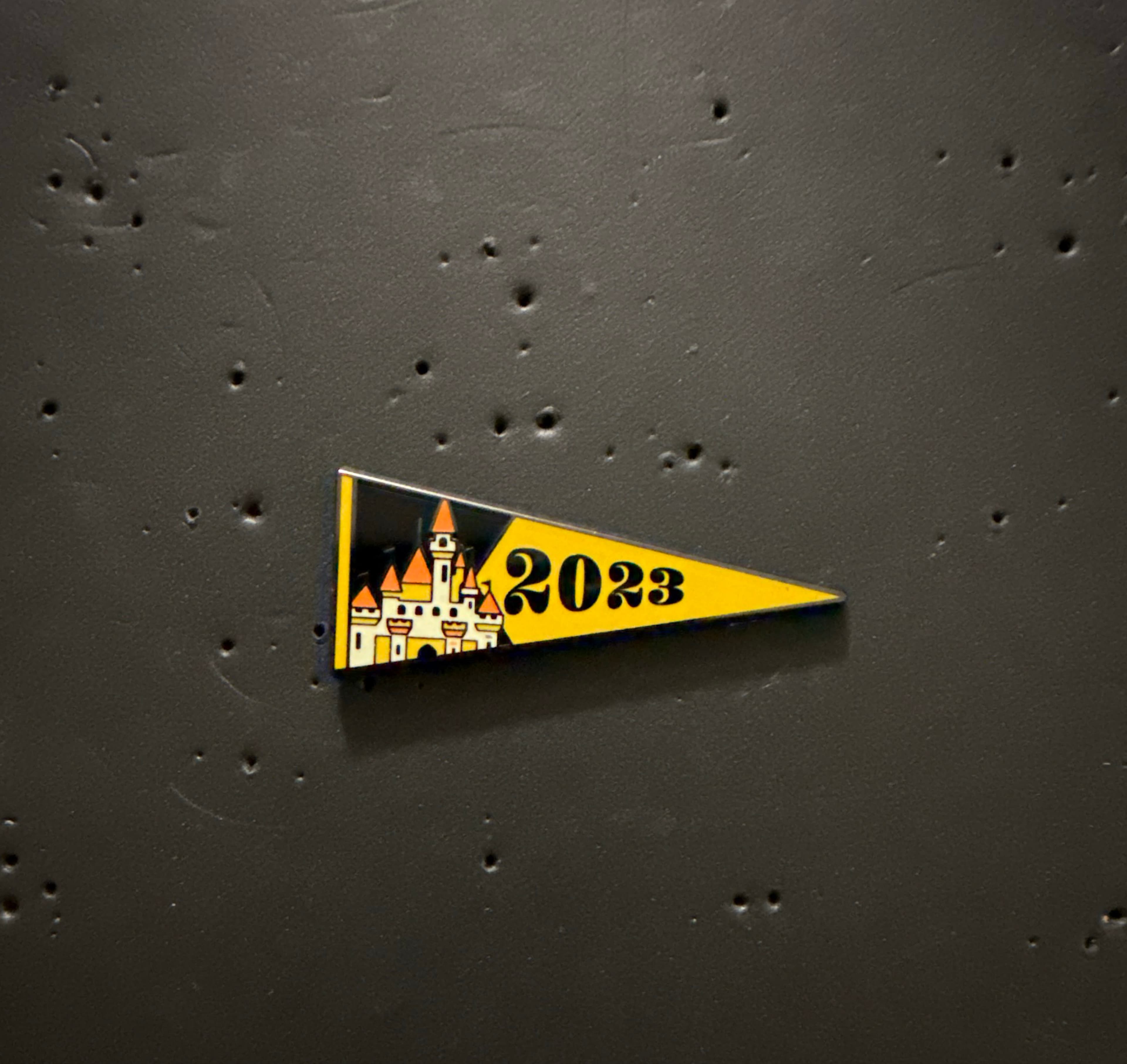 2023 Castle Pennant Pin front