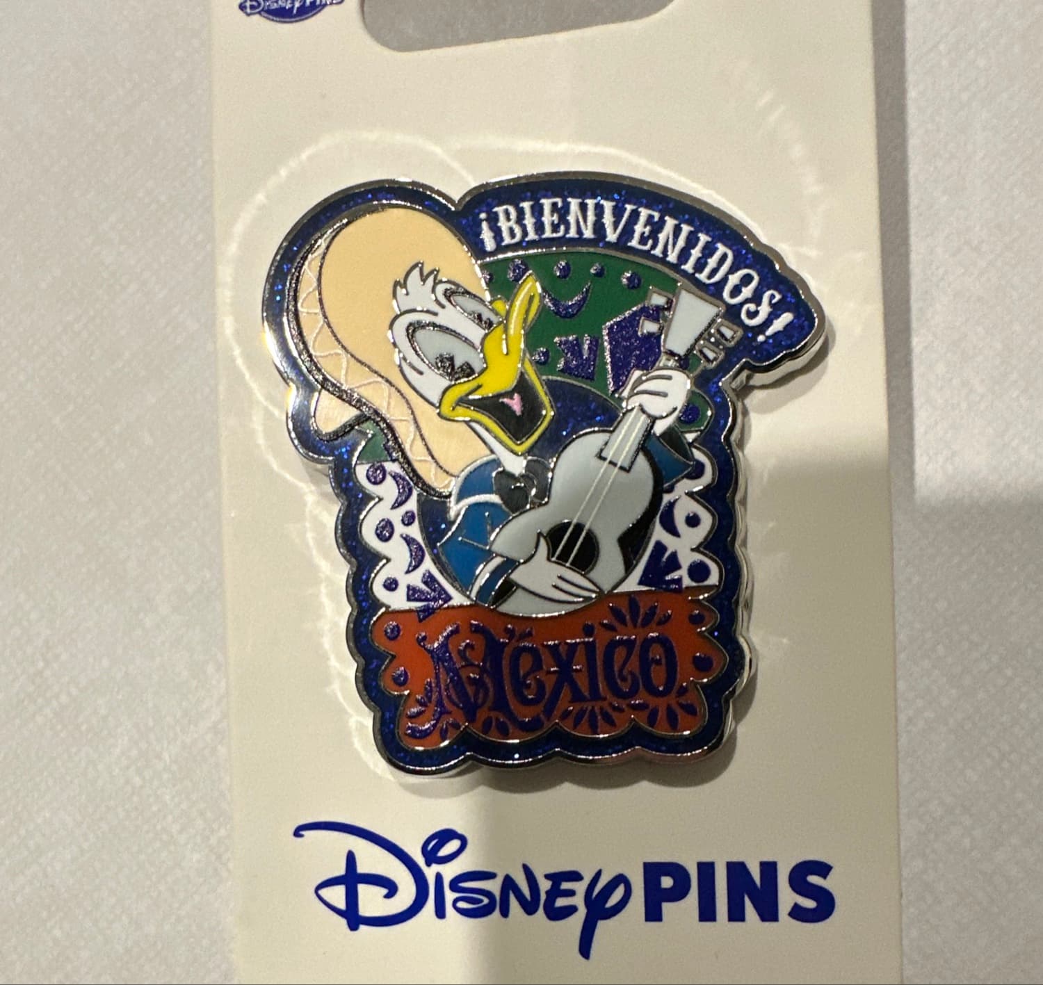 Donald Duck Mexico Bienvenidos Guitar Pin front