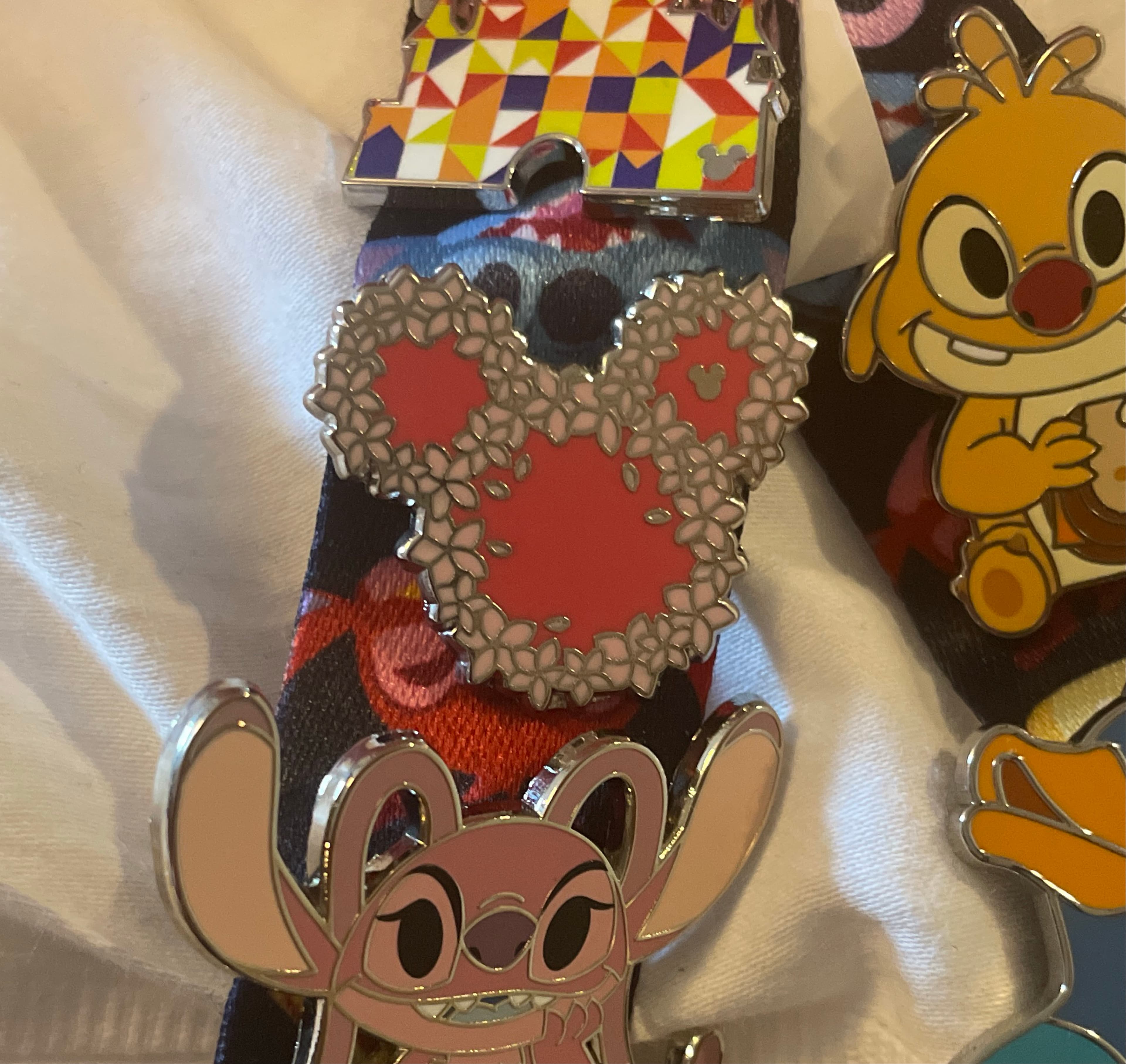 Pink Mickey Head - Flowers Garland Wreath - SDR Hidden Disney 2017 front