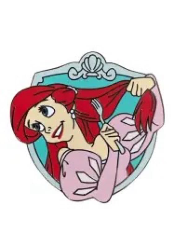 ariel combing hair front