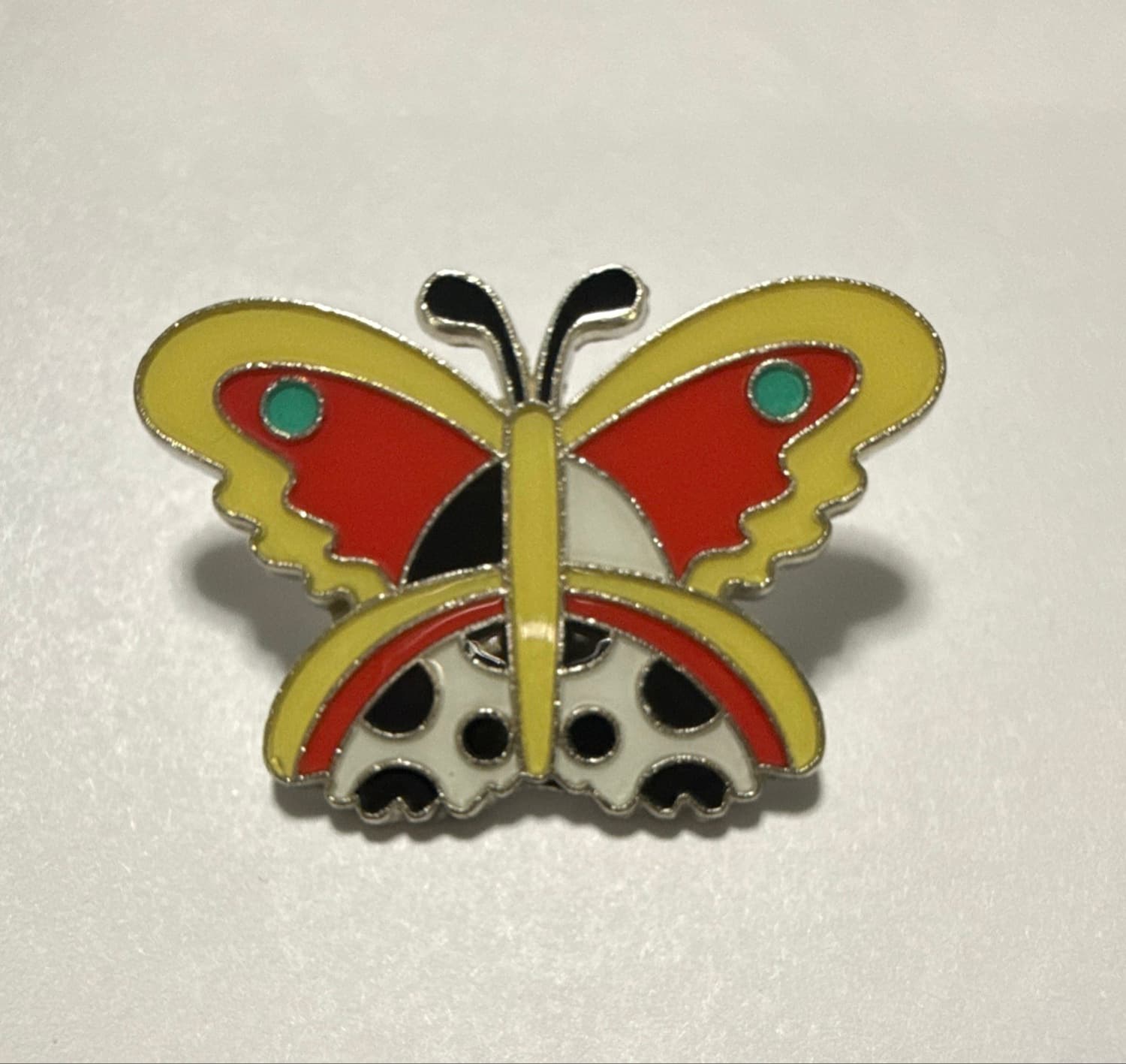 Cruella de Vil Butterfly - EPCOT International Flower & Garden Festival 2021 front