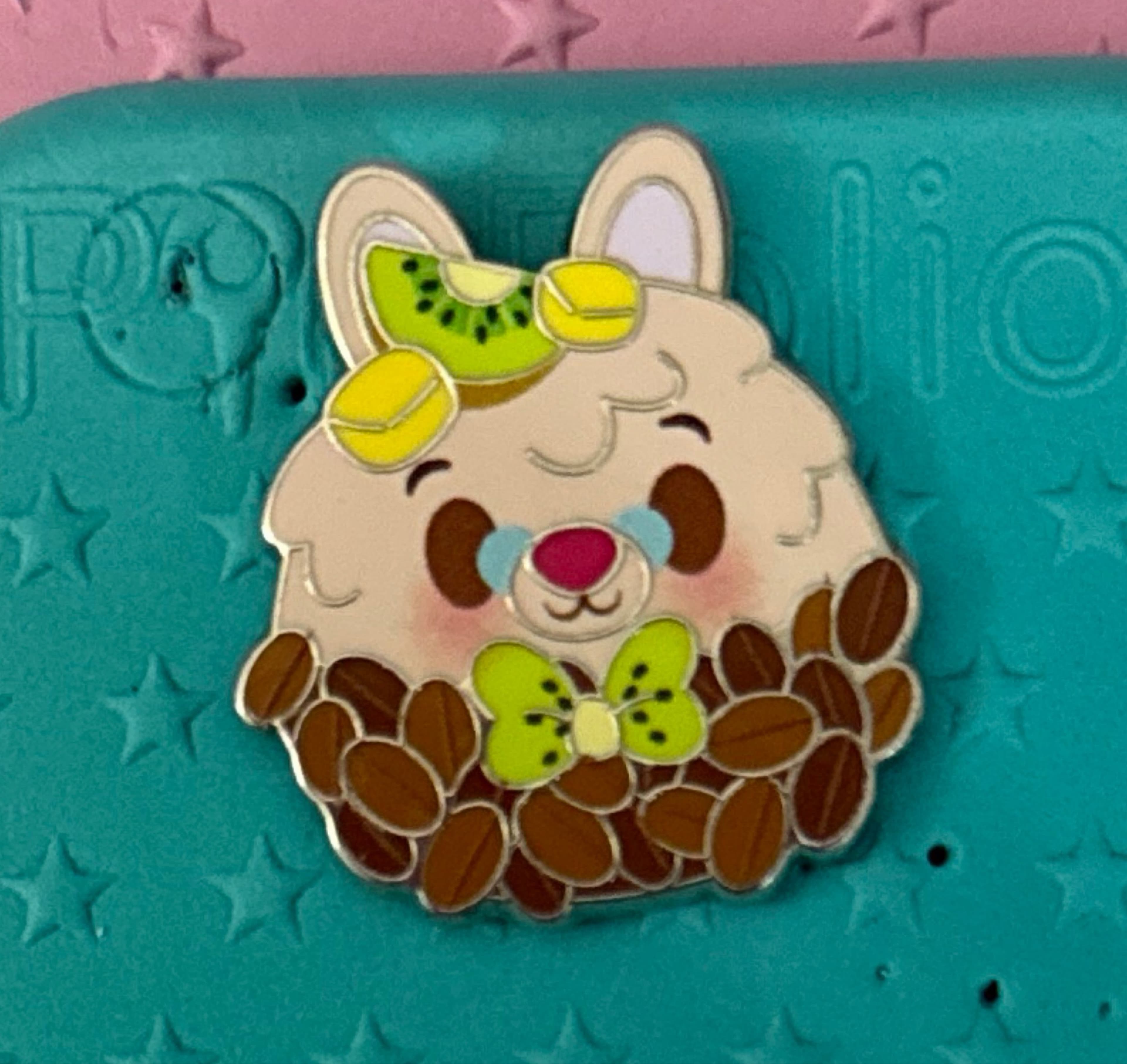 White Rabbit Fruit and Granola Parfait - Munchlings Mystery Collection (Series 2) front