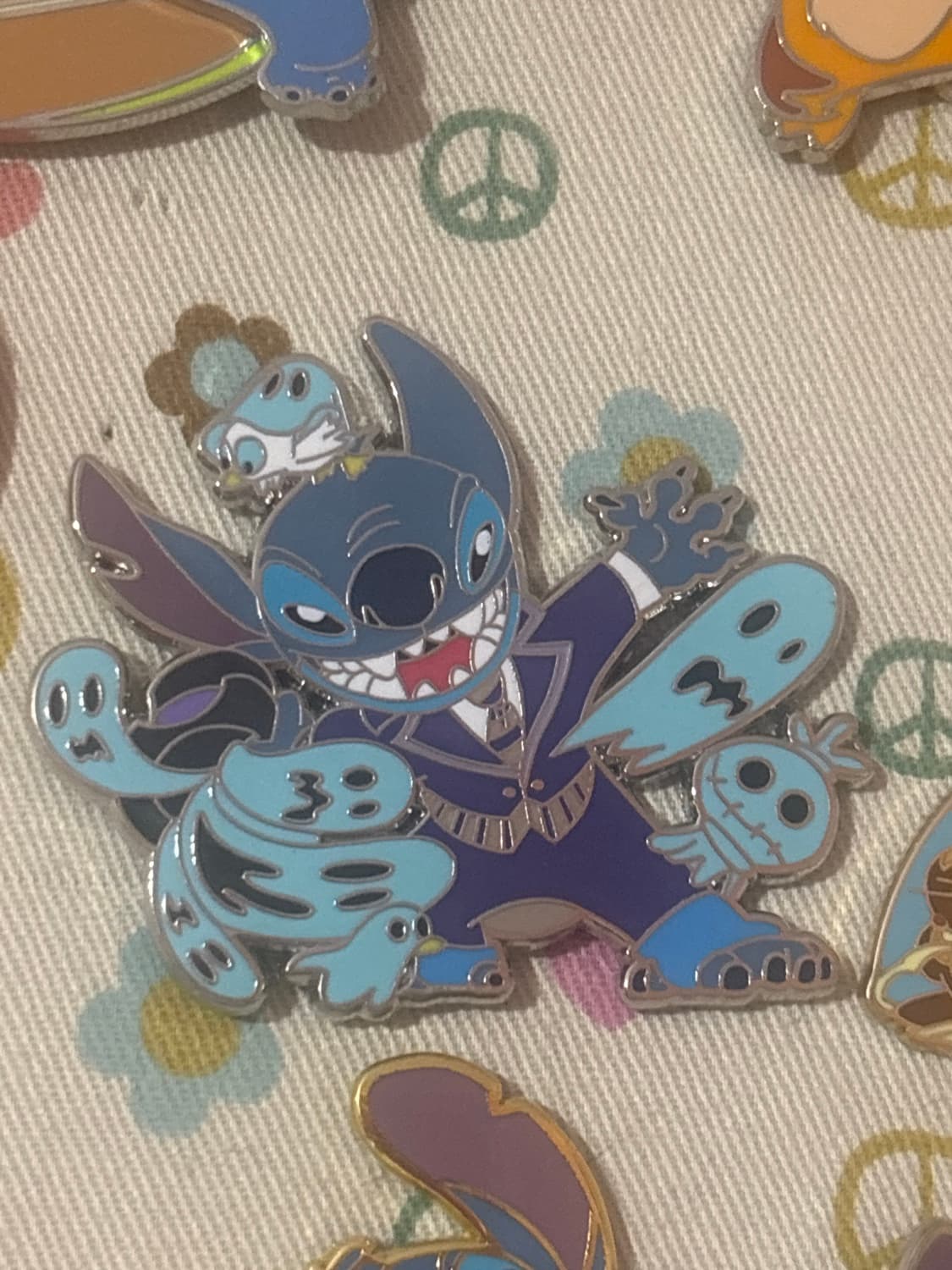 disneyland Paris Haunted Mansion Stitch front