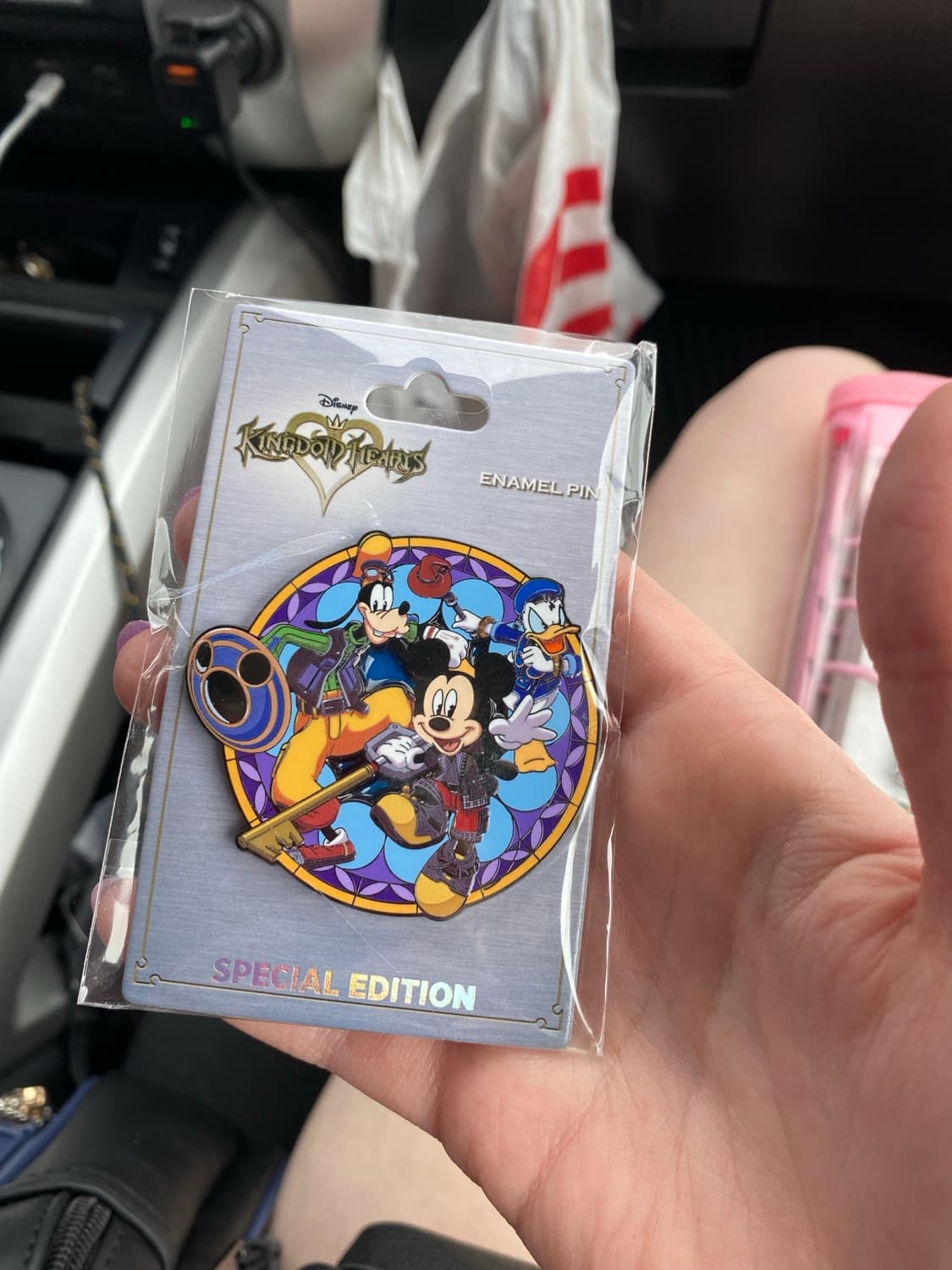 Disney Kingdom Hearts Enamel Single Pin Special Edition Mickey Donald Goofy front