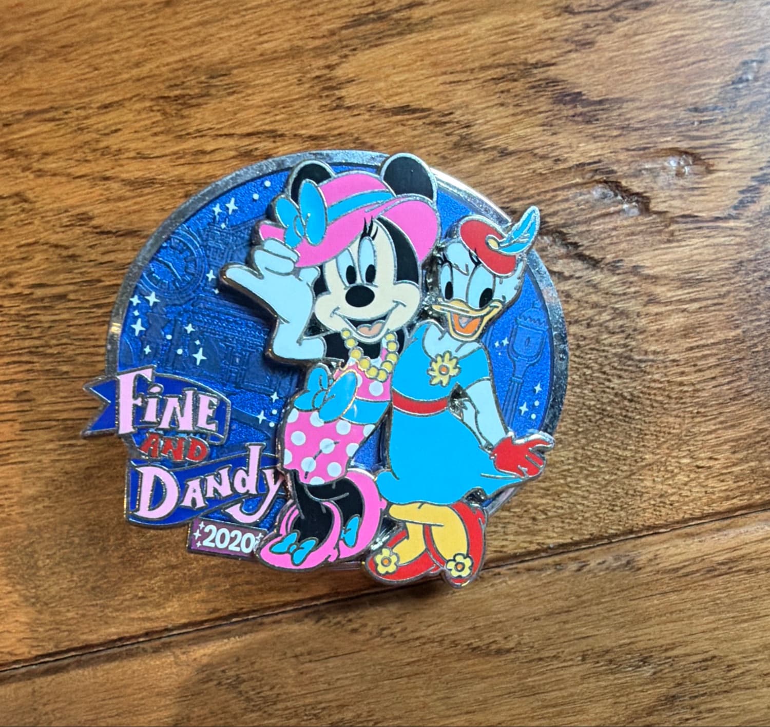 Minnie Mouse and Daisy Duck Fine and Dandy 2020 Limited Edition Pin front