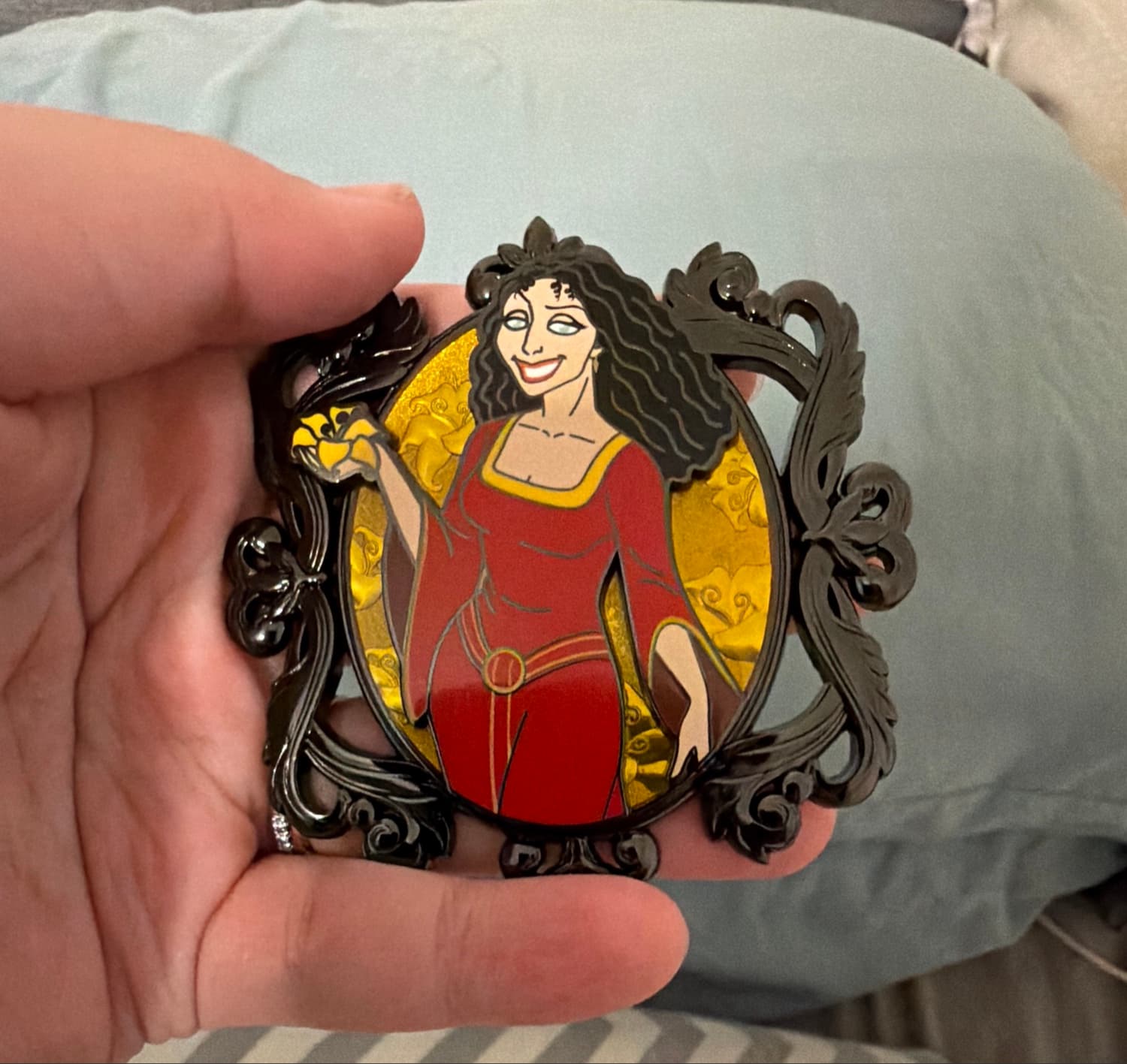 Mother Gothel - DLP Framed Villains Series front