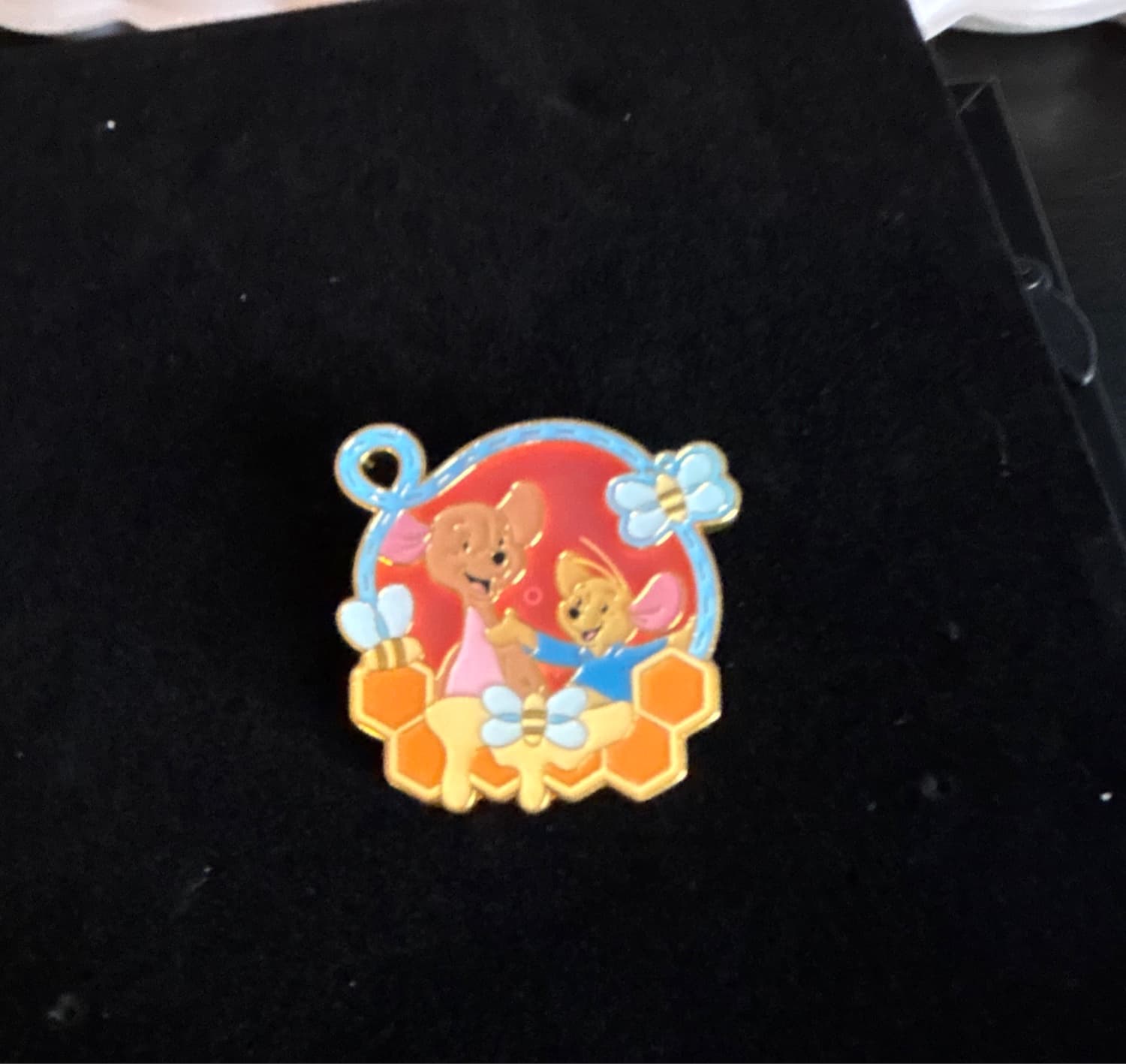 Kanga and Roo - Loungefly Winnie the Pooh Honeycomb Blind Box Pin front