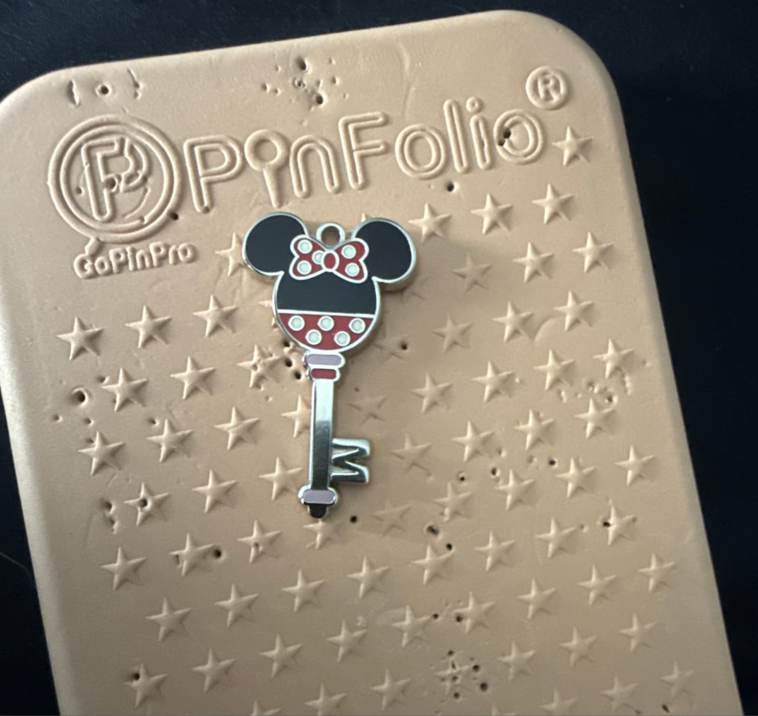 Minnie Mouse Mystery Collectible Key Pin front