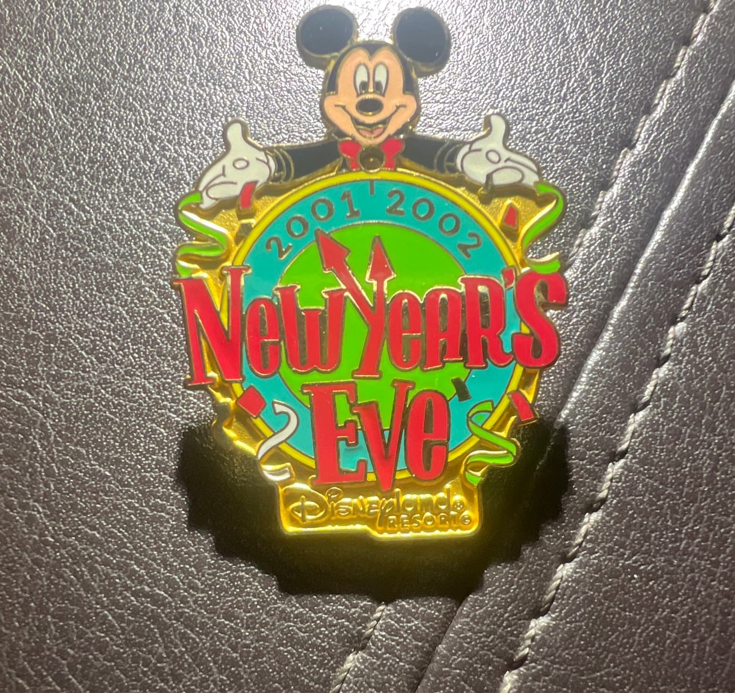 Mickey Mouse New Year's Eve 2001-2002 Light Up Pin - Disneyland Resort front