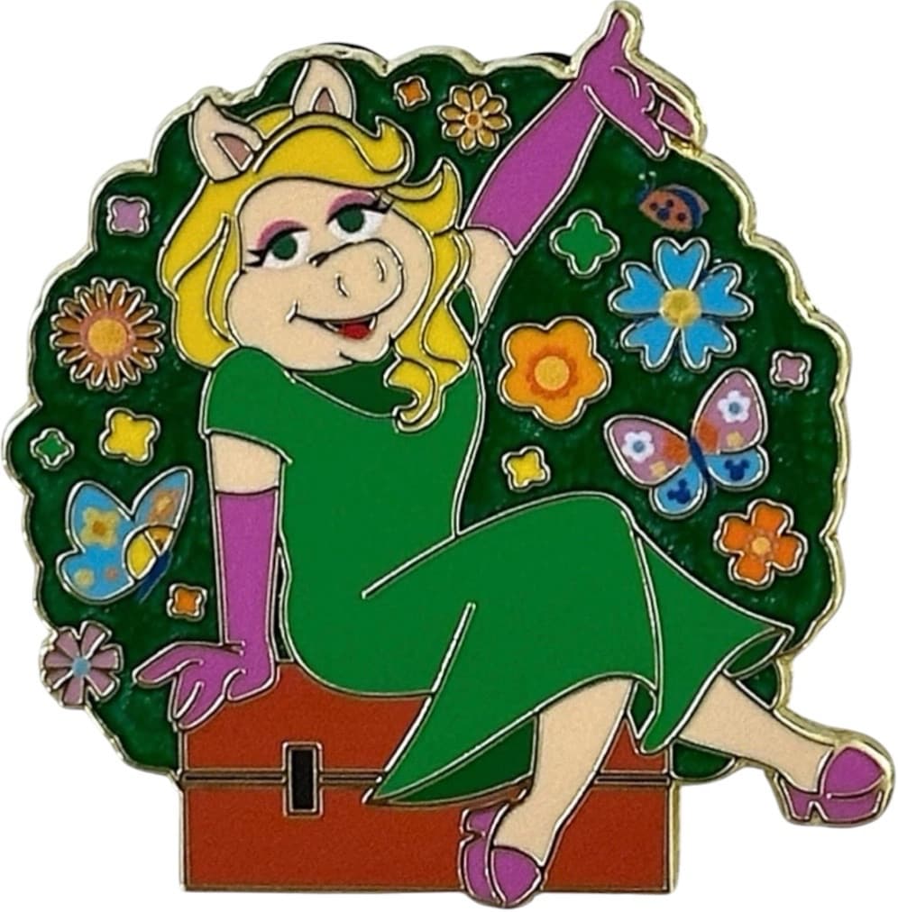 Miss Piggy front