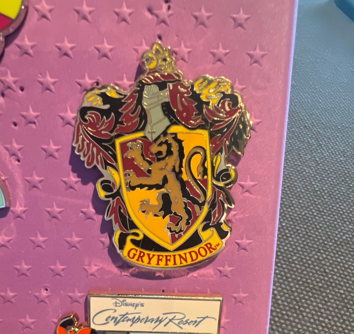 Gryffindor Crest Pin - The Wizarding World of Harry Potter front