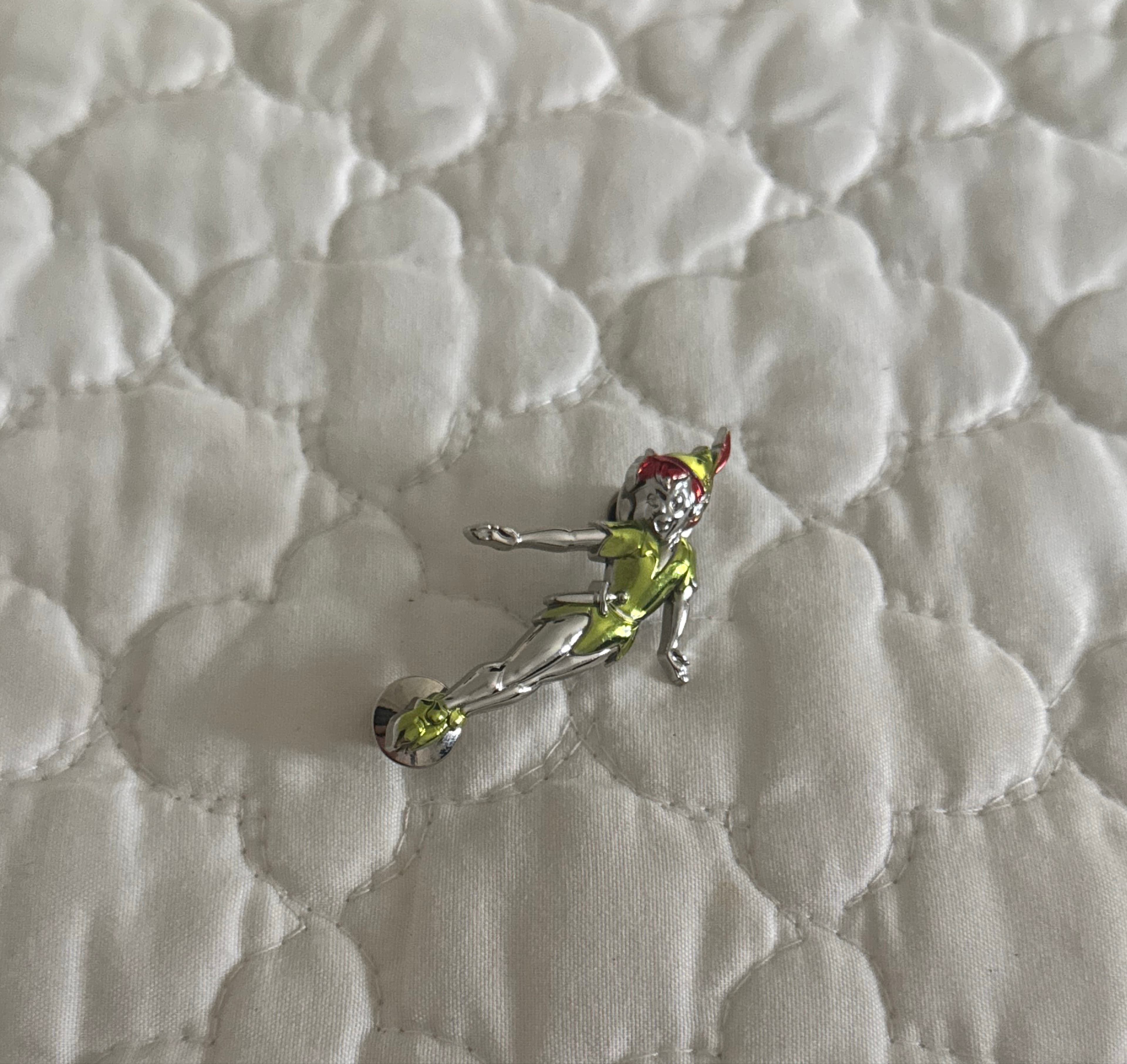 Peter Pan Flying - Sculpted Metallic Collection front