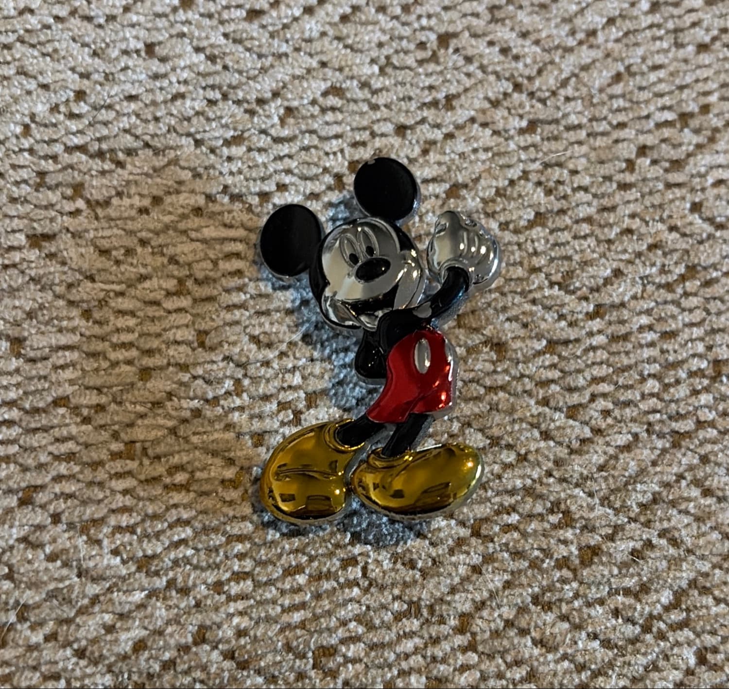 Mickey Mouse Classic Pose Chrome Pin with Gold Shoes front