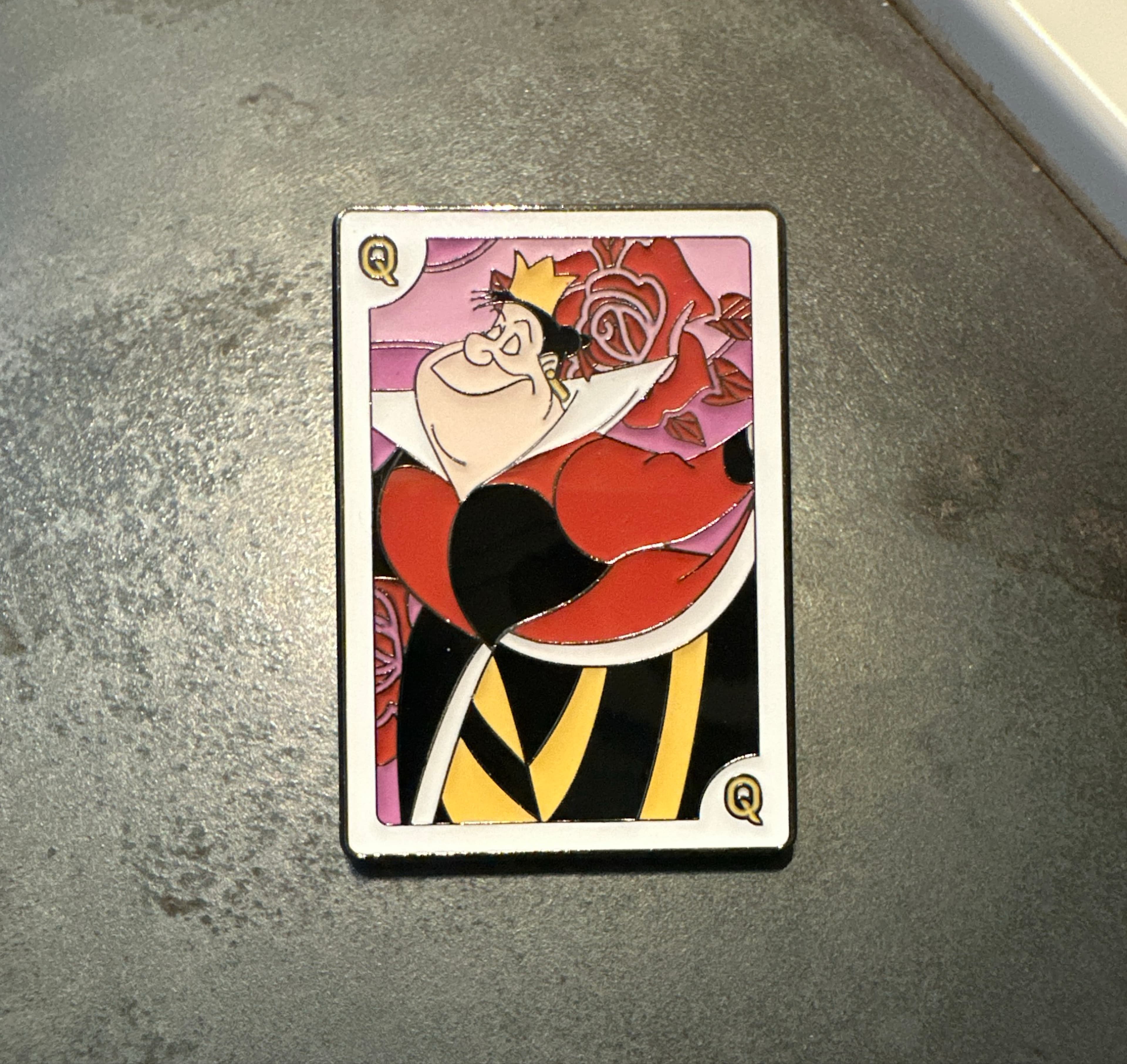 Loungefly - Queen of Hearts - Playing Card - Alice in Wonderland Cards Blind Box front
