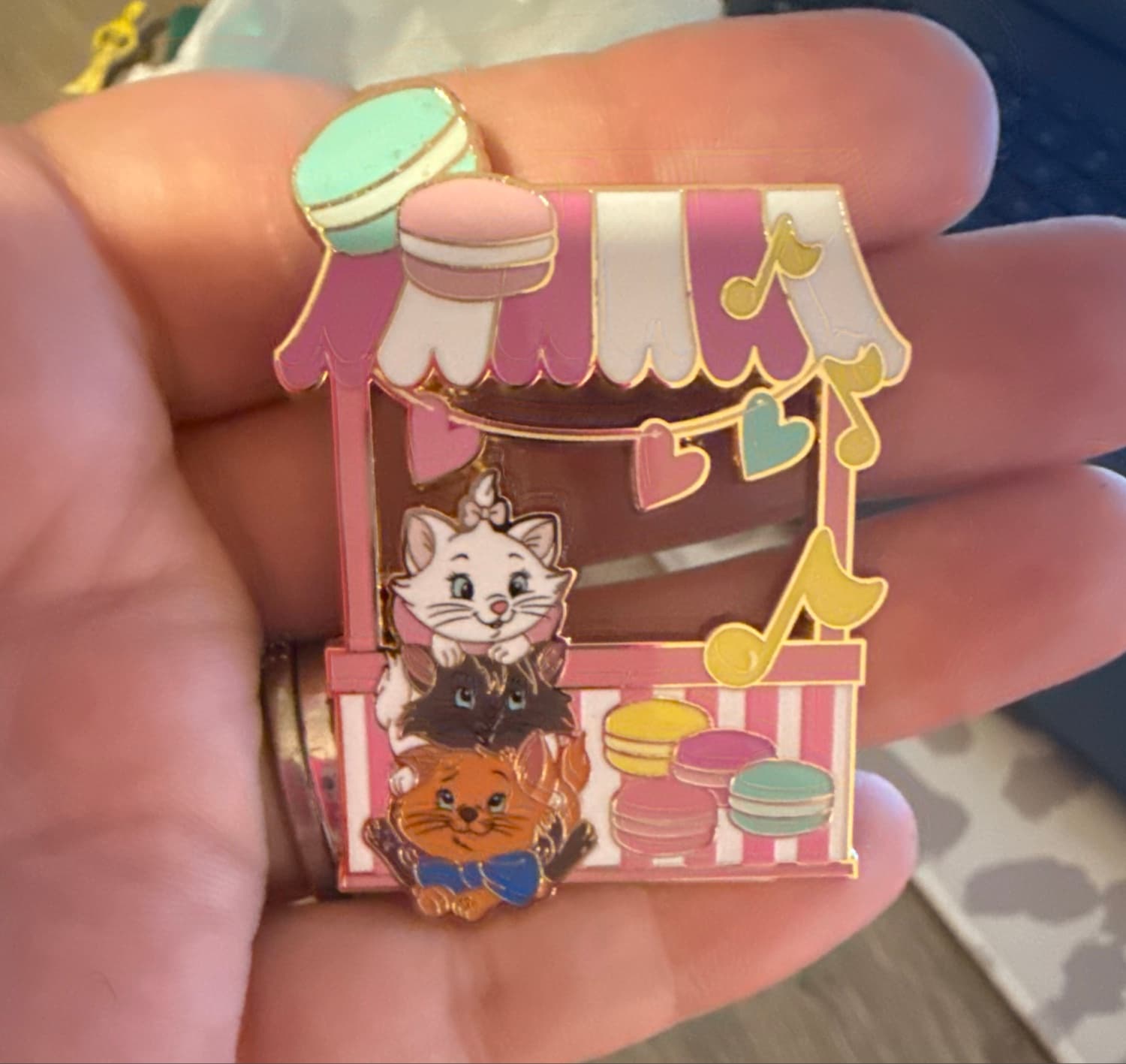 Disney Trading Pin Cats & Dogs Food Stands - Aristocats front