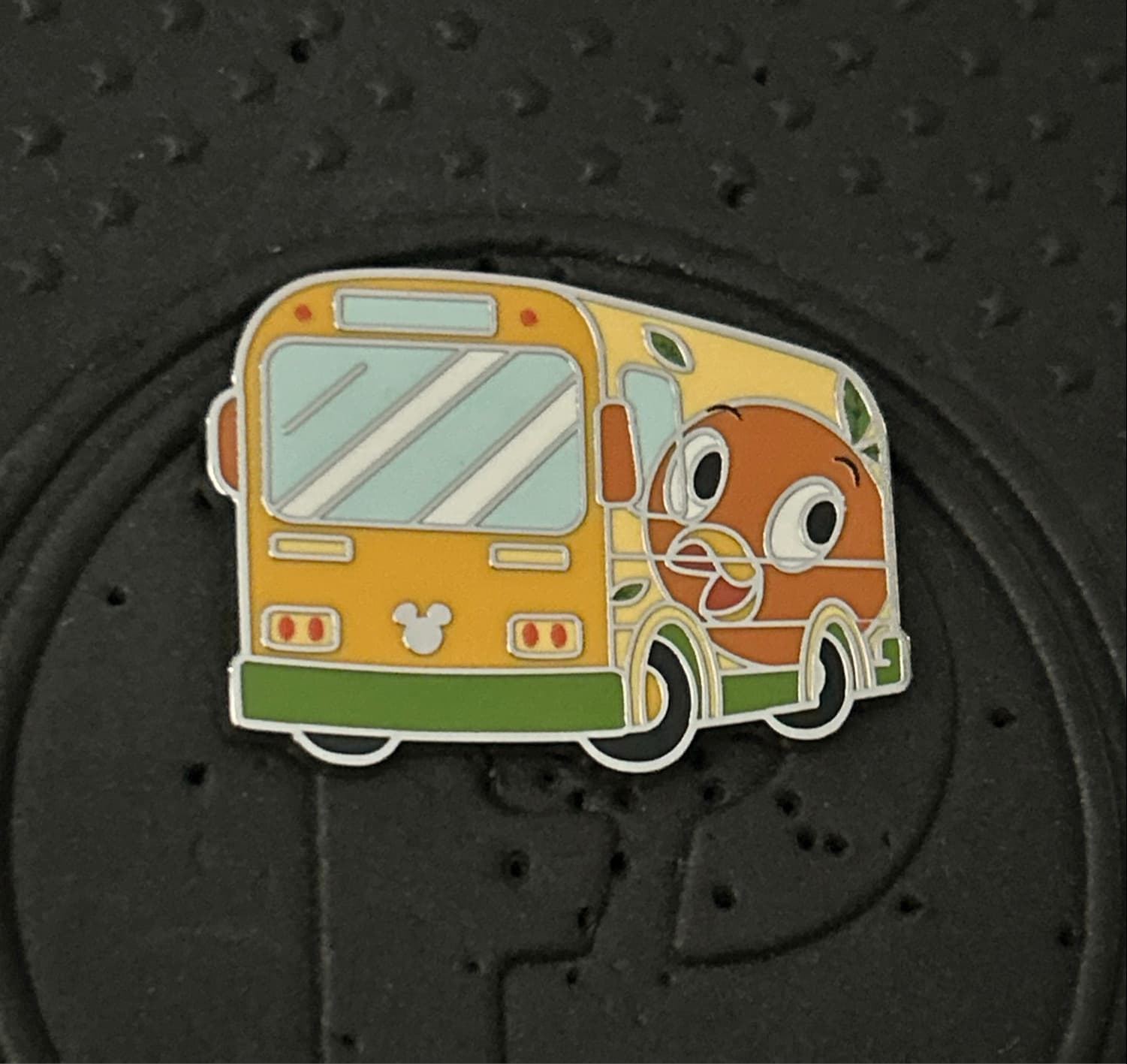 Orange Bird - WDW Hidden Disney Series 2026 Wave A: Disney Buses front