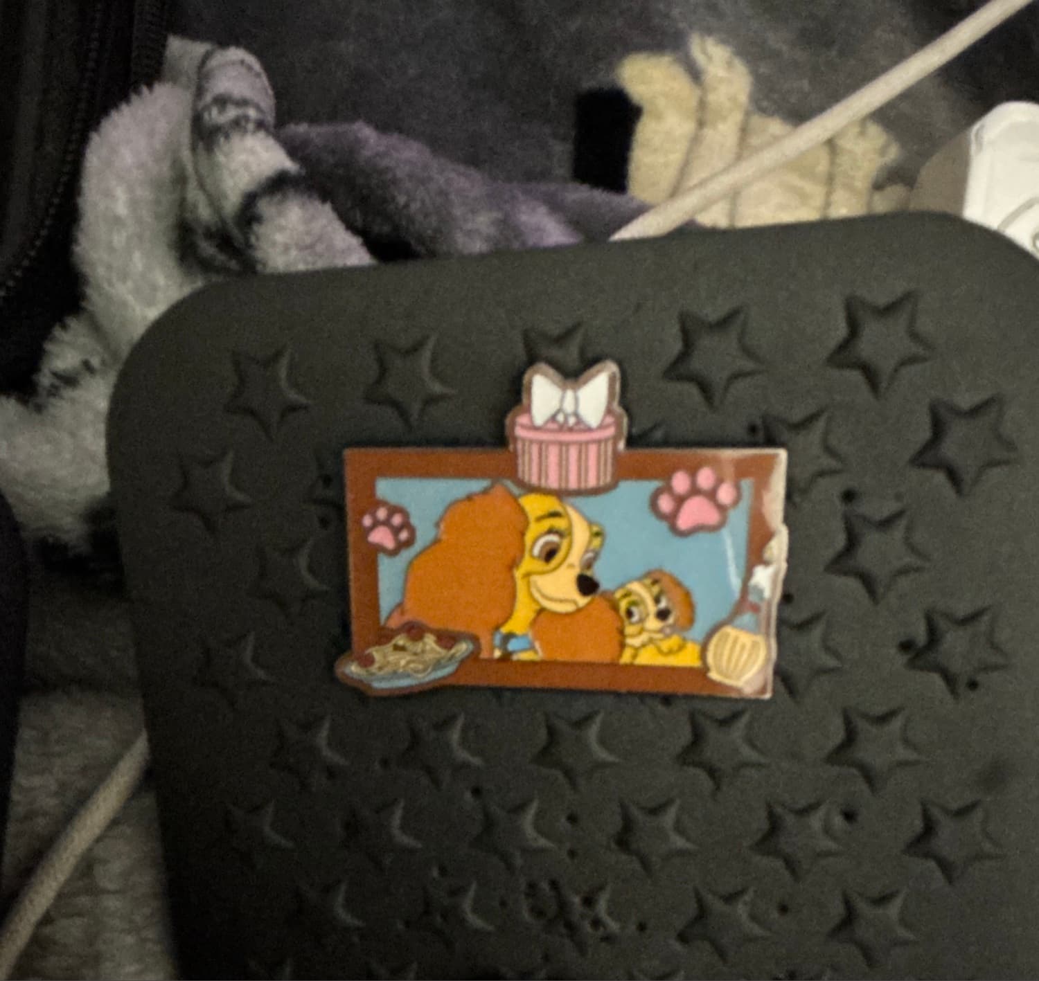 Loungefly Disney Dogs Frame Lady & Puppy (Lady and the Tramp) Blind Box Pin front