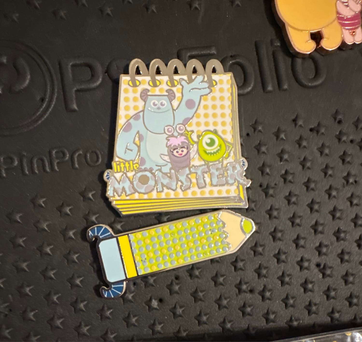 Monsters, Inc. Pencil & Notepad Pin Set front