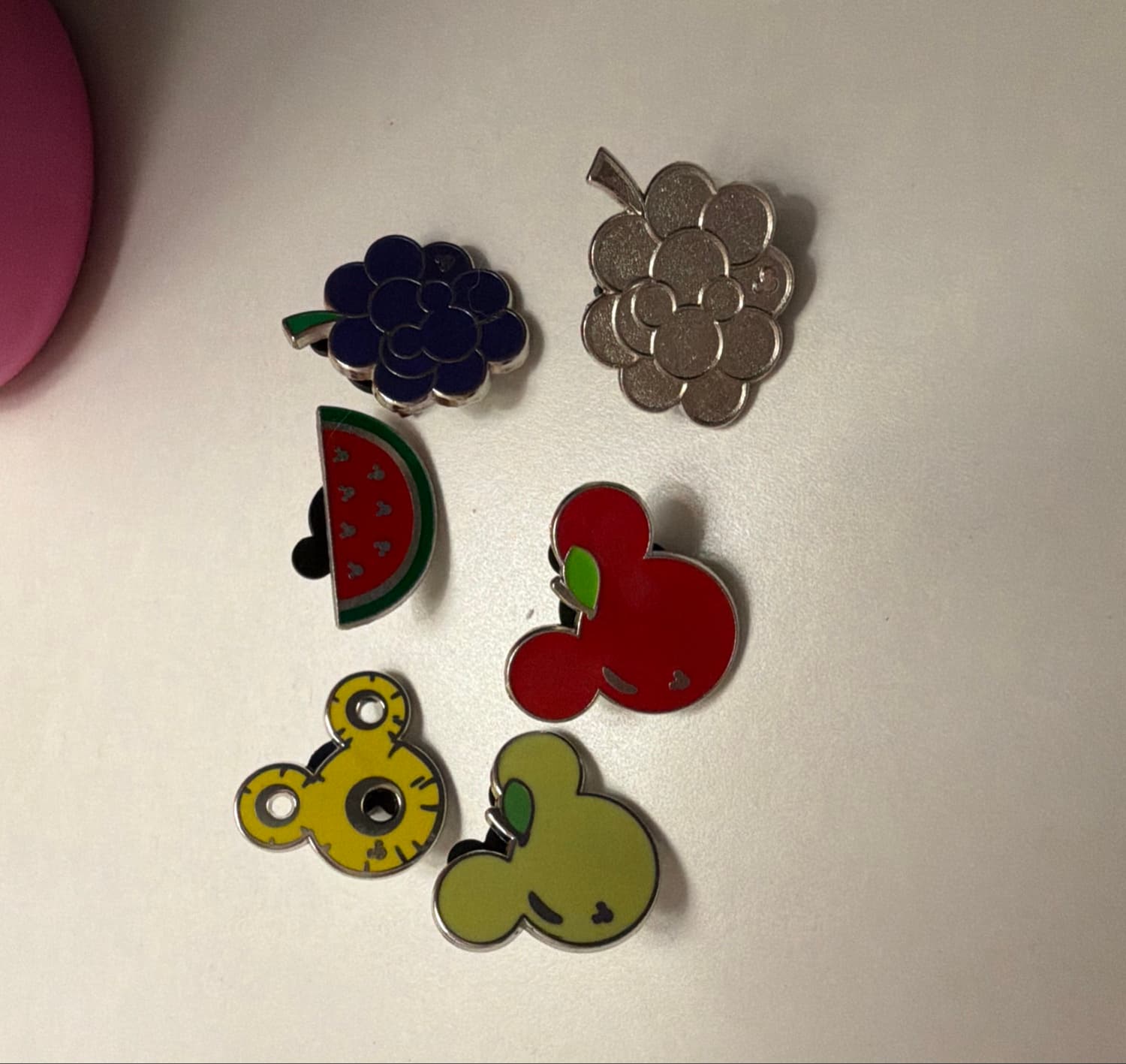 Grapes - 2017 Hidden Mickey Fruit Collection (including chaser) front