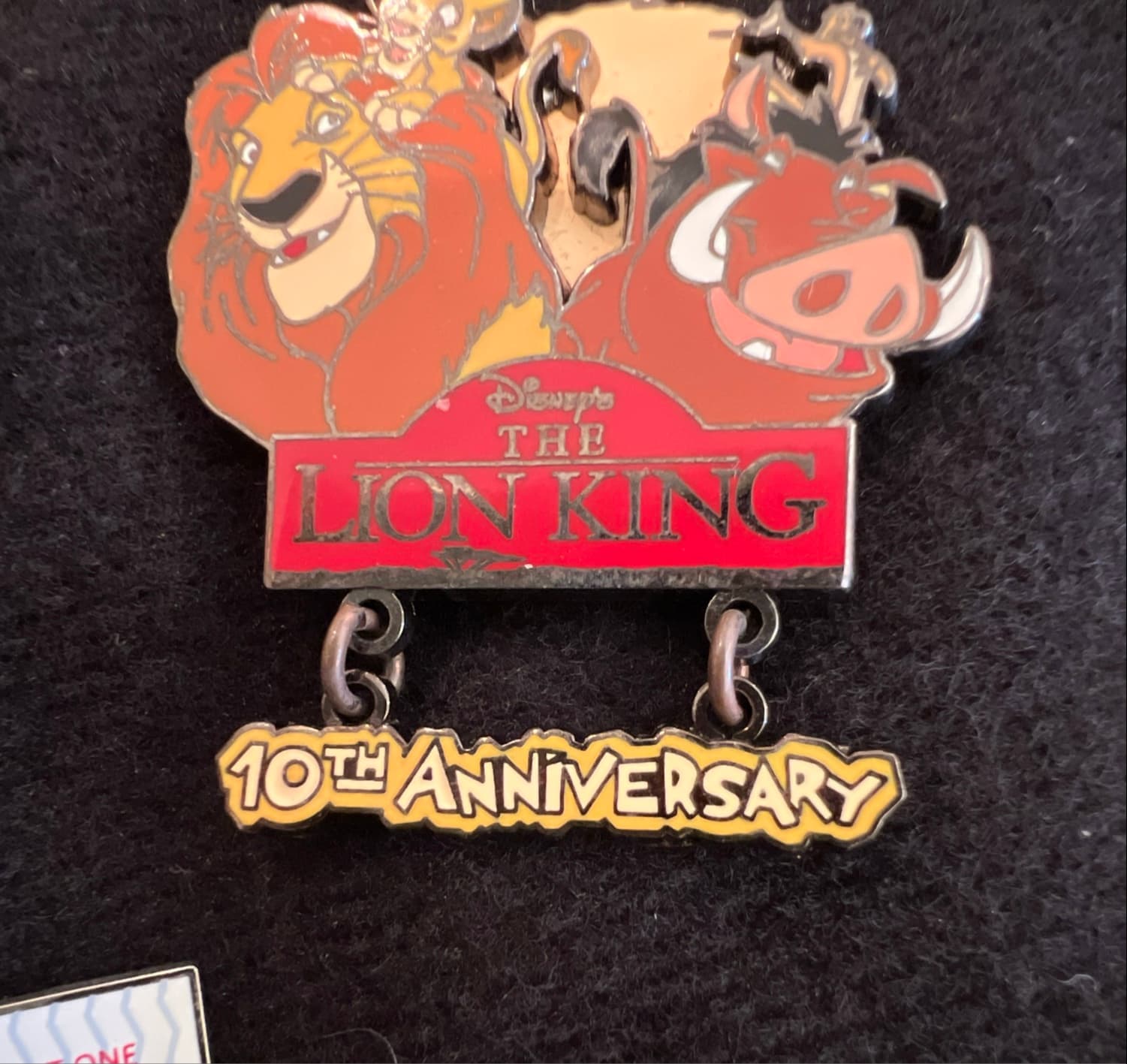 Lion King 10th Anniversary Dangle Pin front