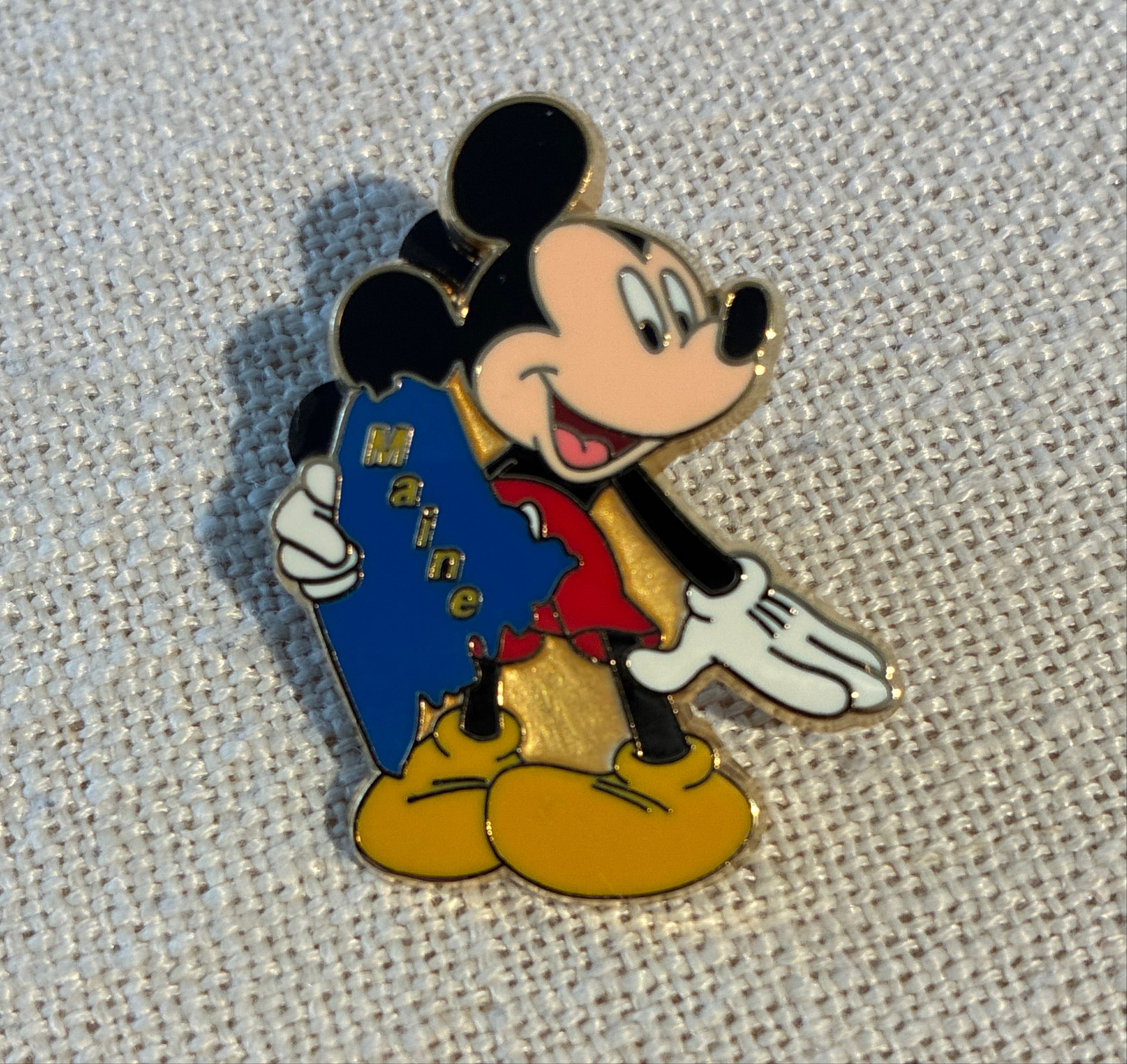 Mickey Mouse Maine State Pin - 100 Years of Dreams front