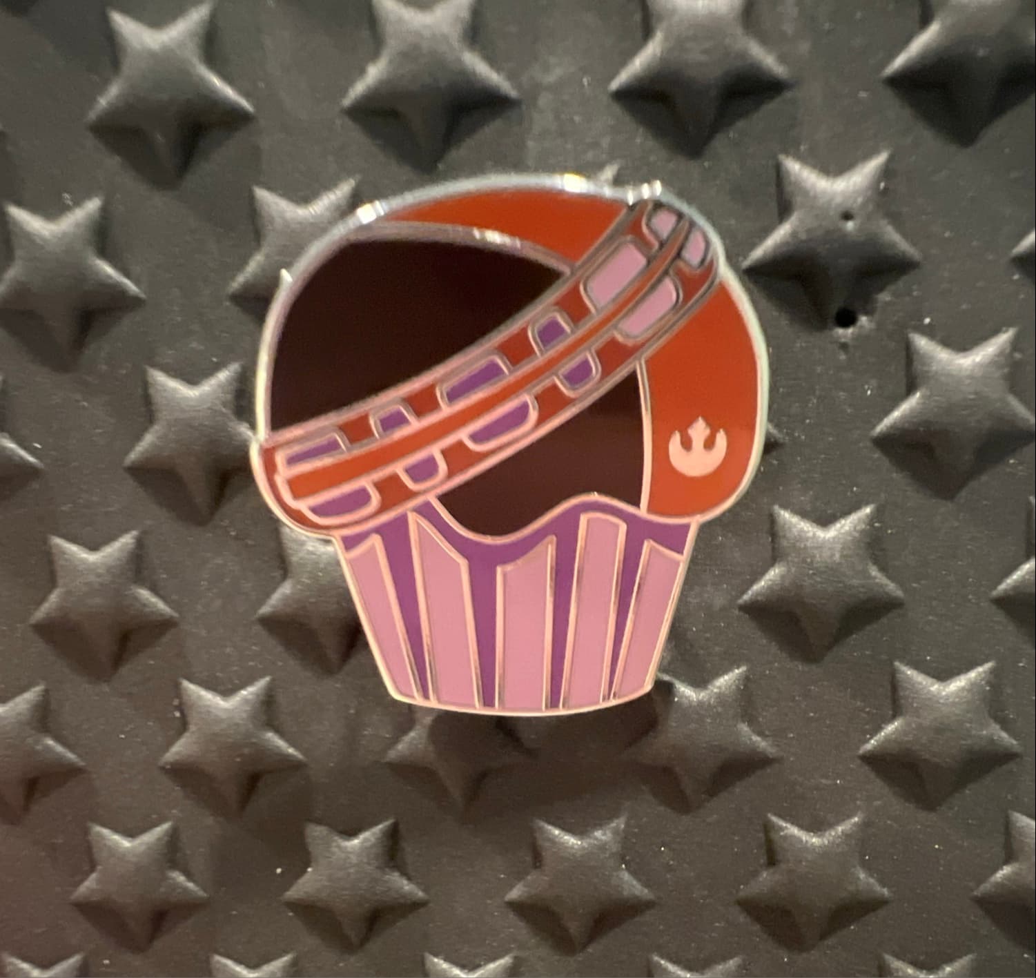 2025 Hidden Disney Wave B Disneyland Chewbacca Cupcake Star Wars Pin front