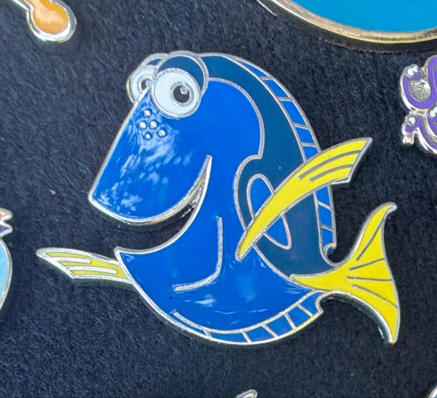 Disney Finding Nemo Pin - Dory front