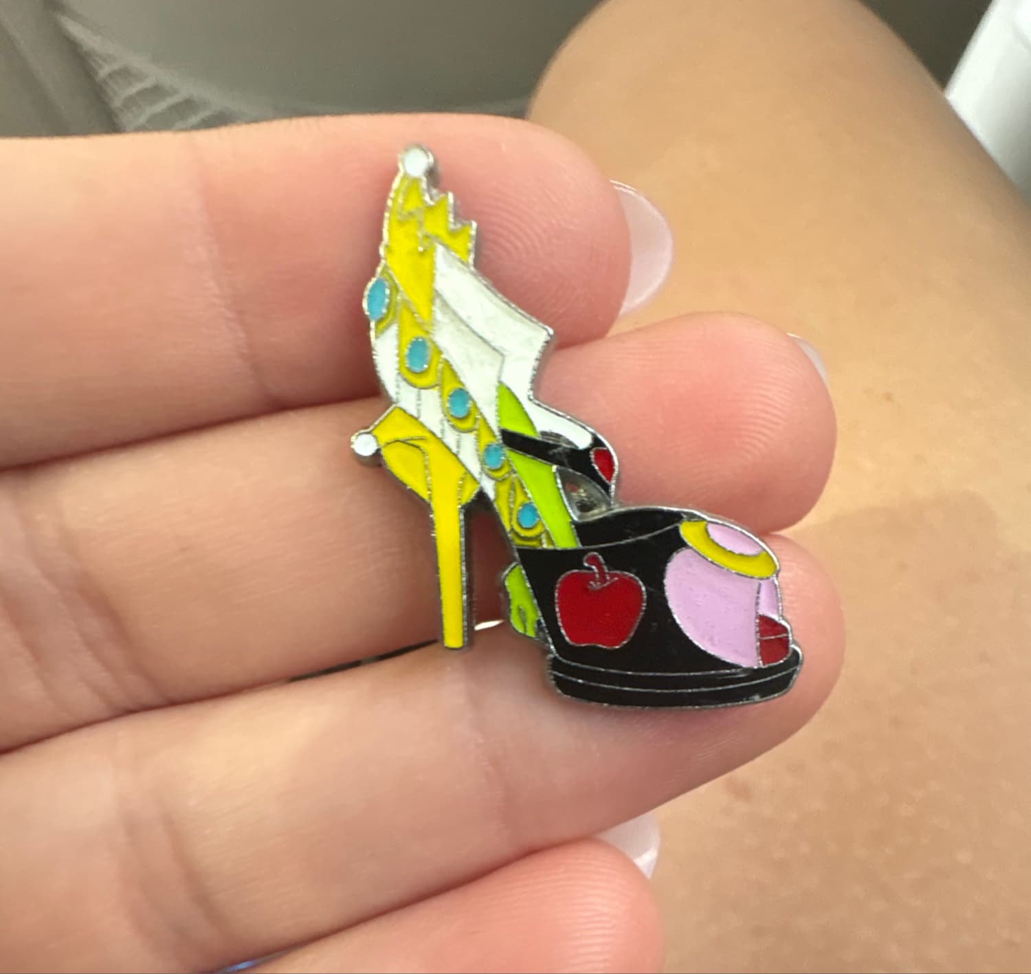 Evil queen heel Pin front
