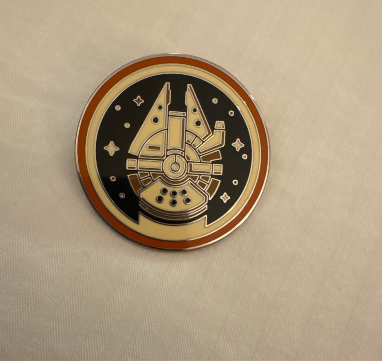 Star Wars Millennium Falcon front